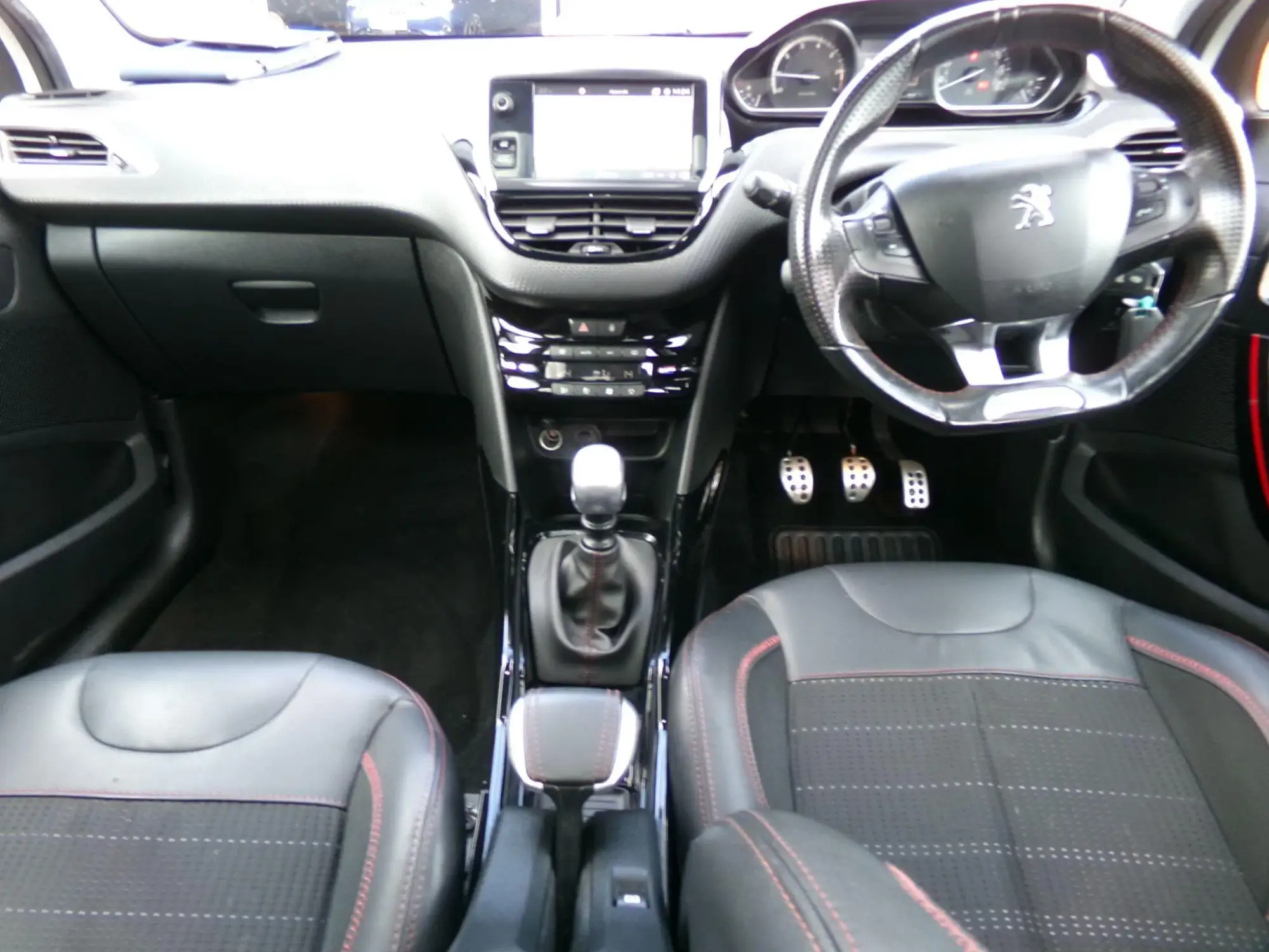 Peugeot 2008 Image 13 Peugeot 2008 Image 13