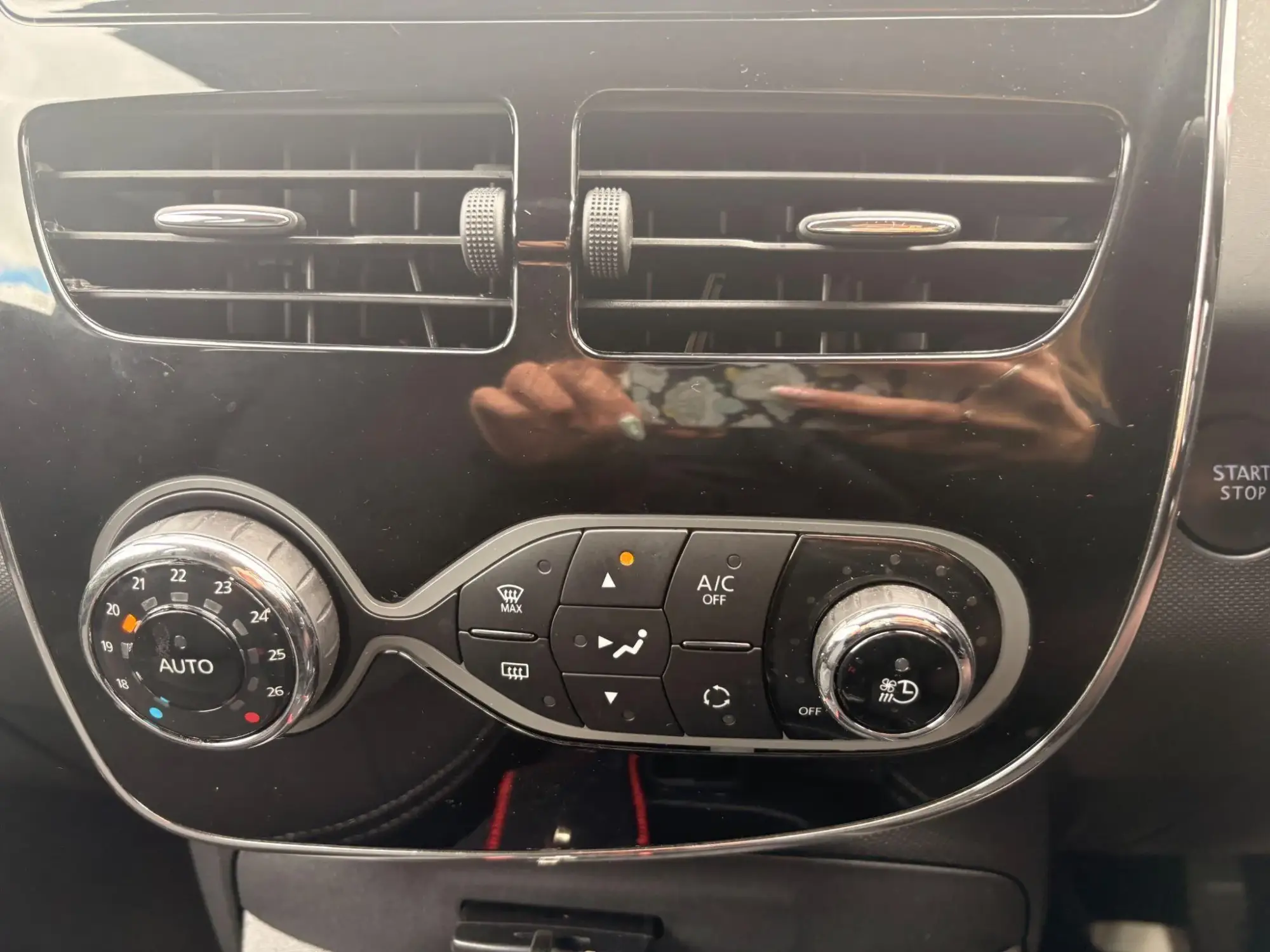 Renault Zoe Image 14 Renault Zoe Image 14
