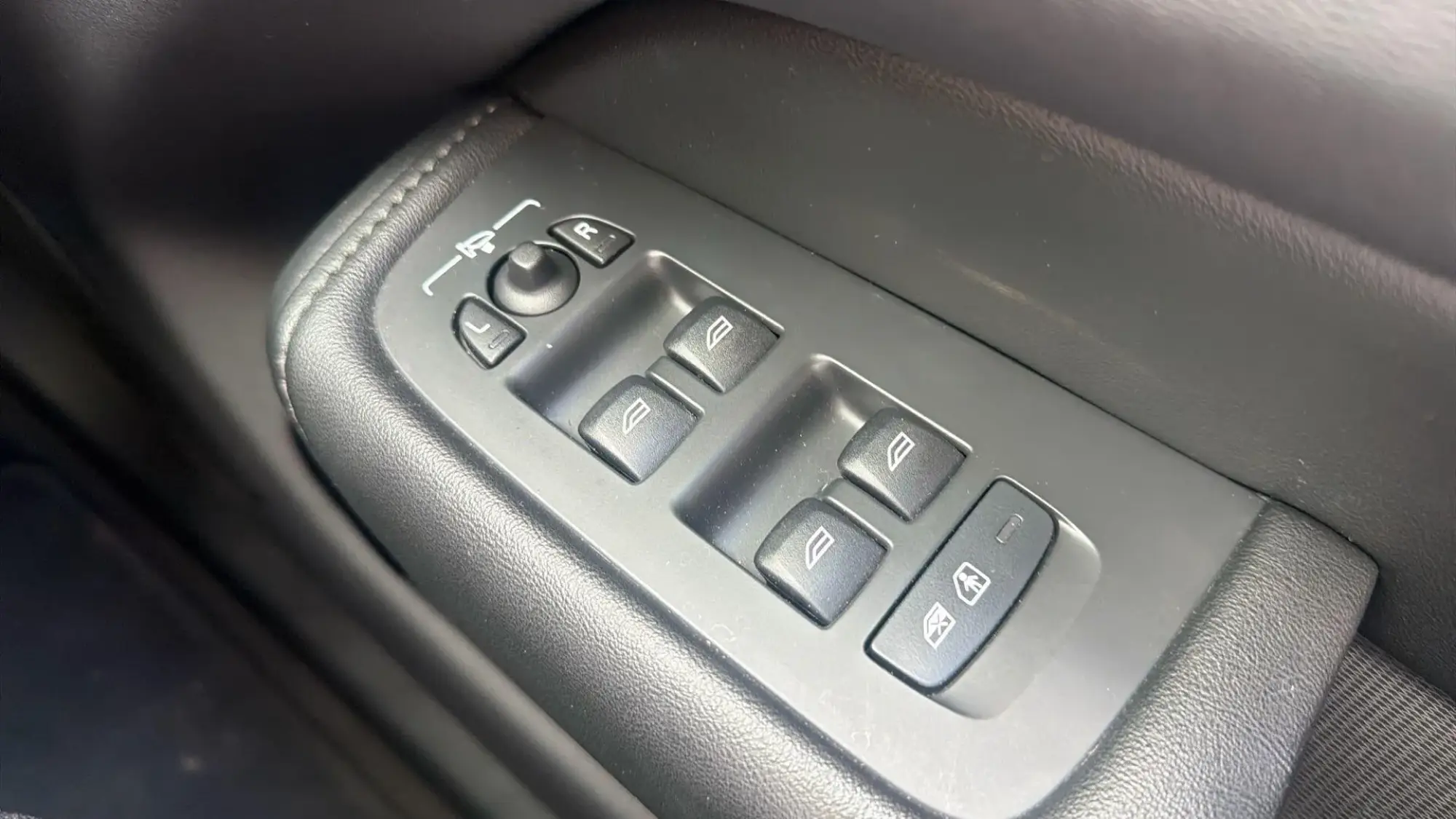 Volvo XC60 Image 35