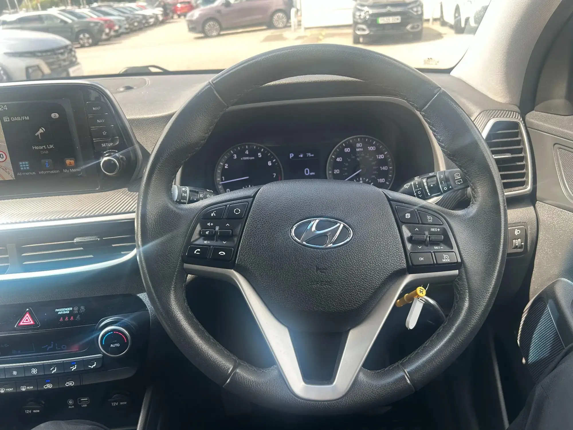 Hyundai TUCSON Image 16