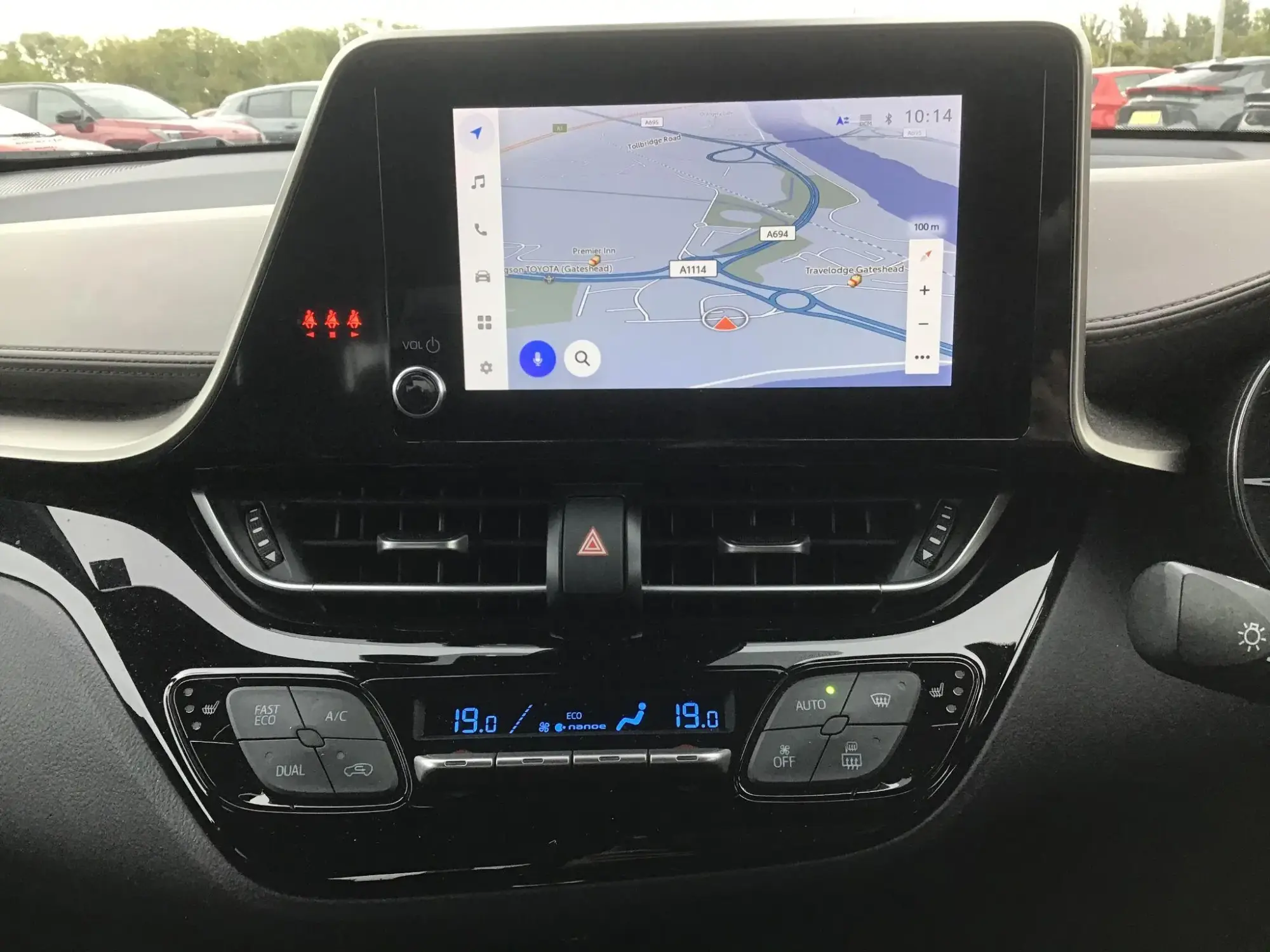 Toyota C-HR Self-Charging Hybrid Image 6