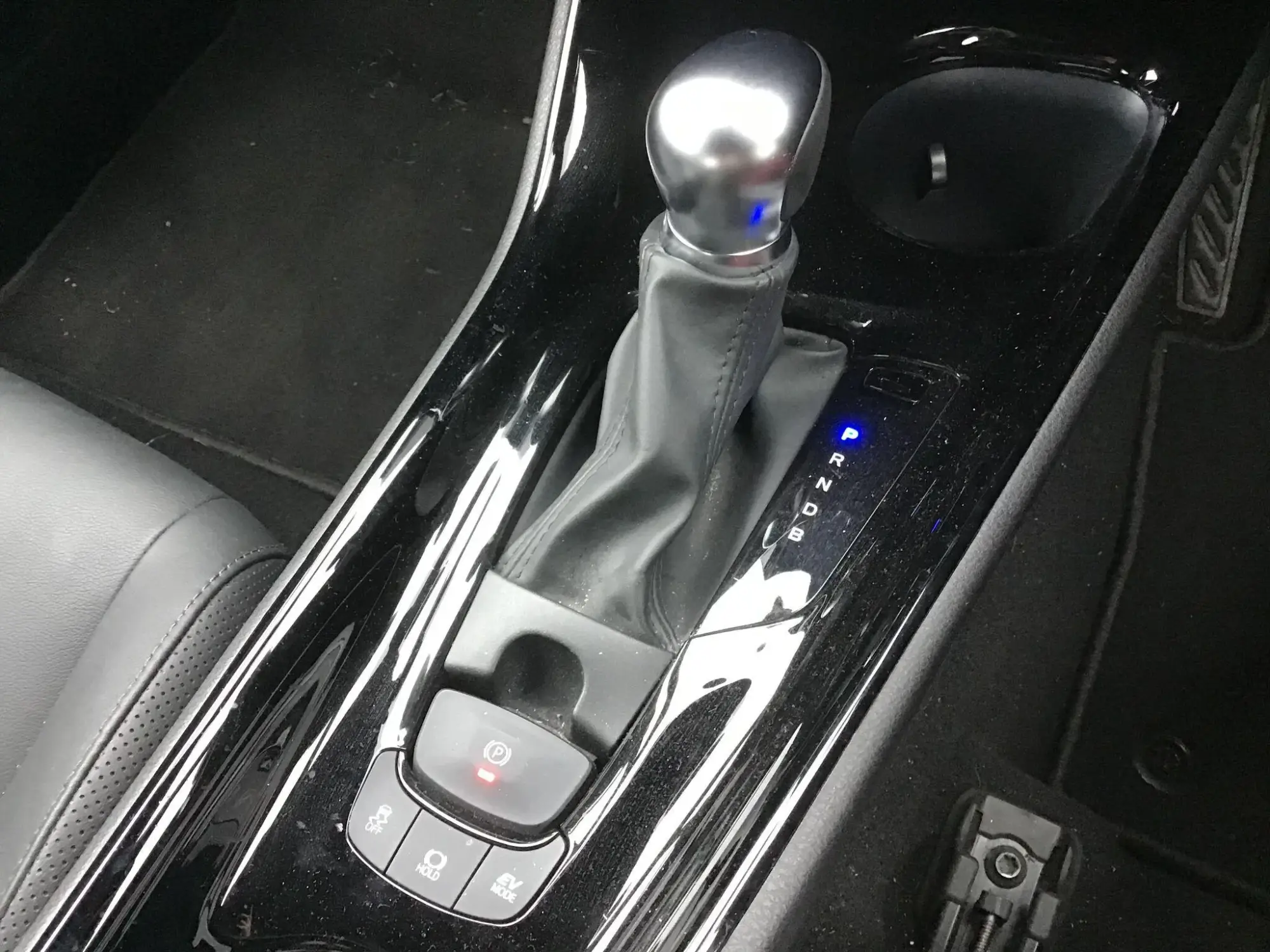 Toyota C-HR Self-Charging Hybrid Image 7