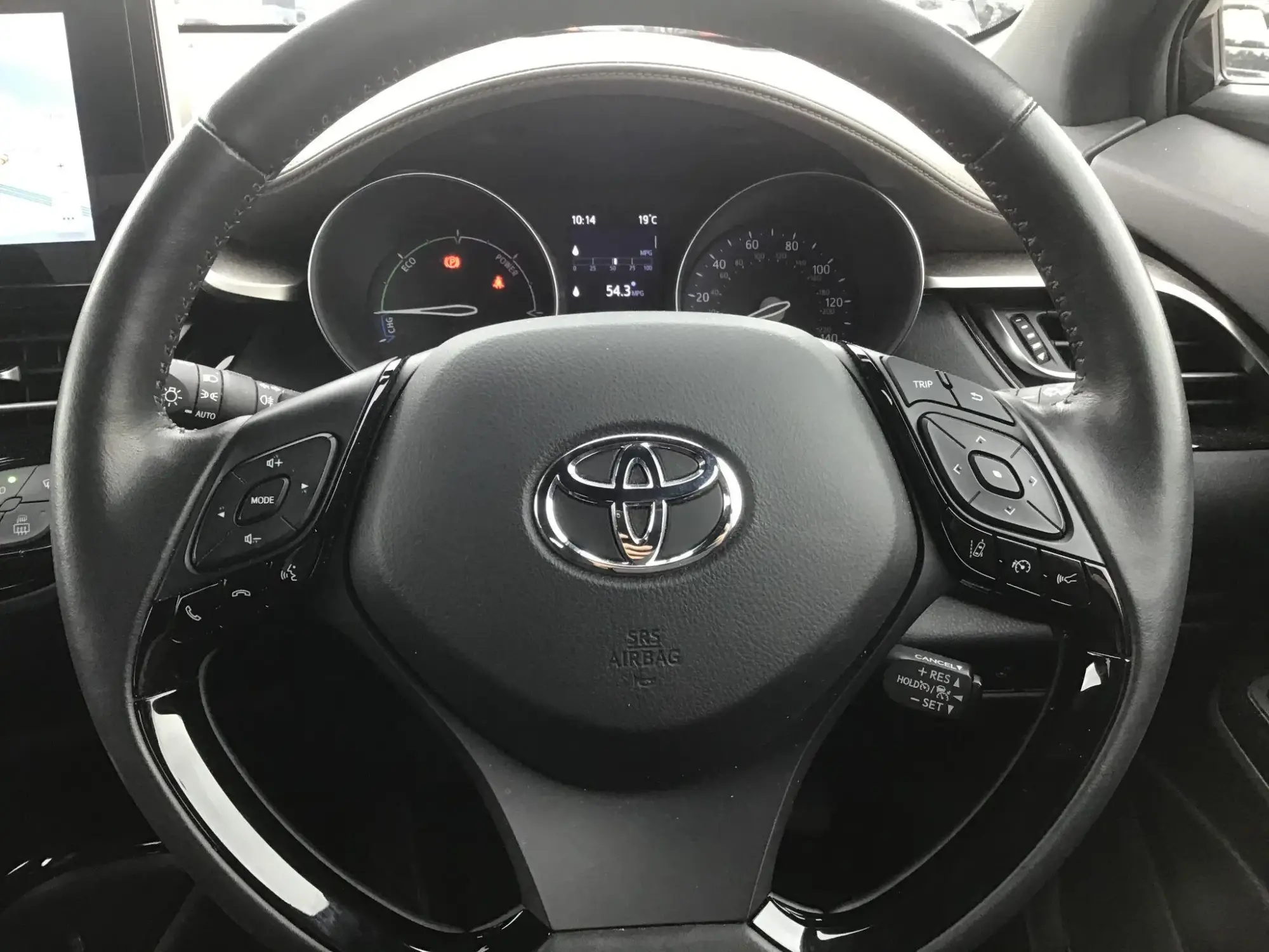 Toyota C-HR Self-Charging Hybrid Image 8