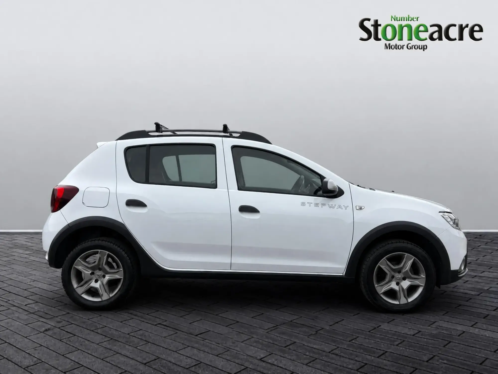 Dacia Sandero Stepway 0.9 TCe Essential 5dr YT68WVH Image 2 Dacia Sandero Stepway 0.9 TCe Essential 5dr YT68WVH Image 2