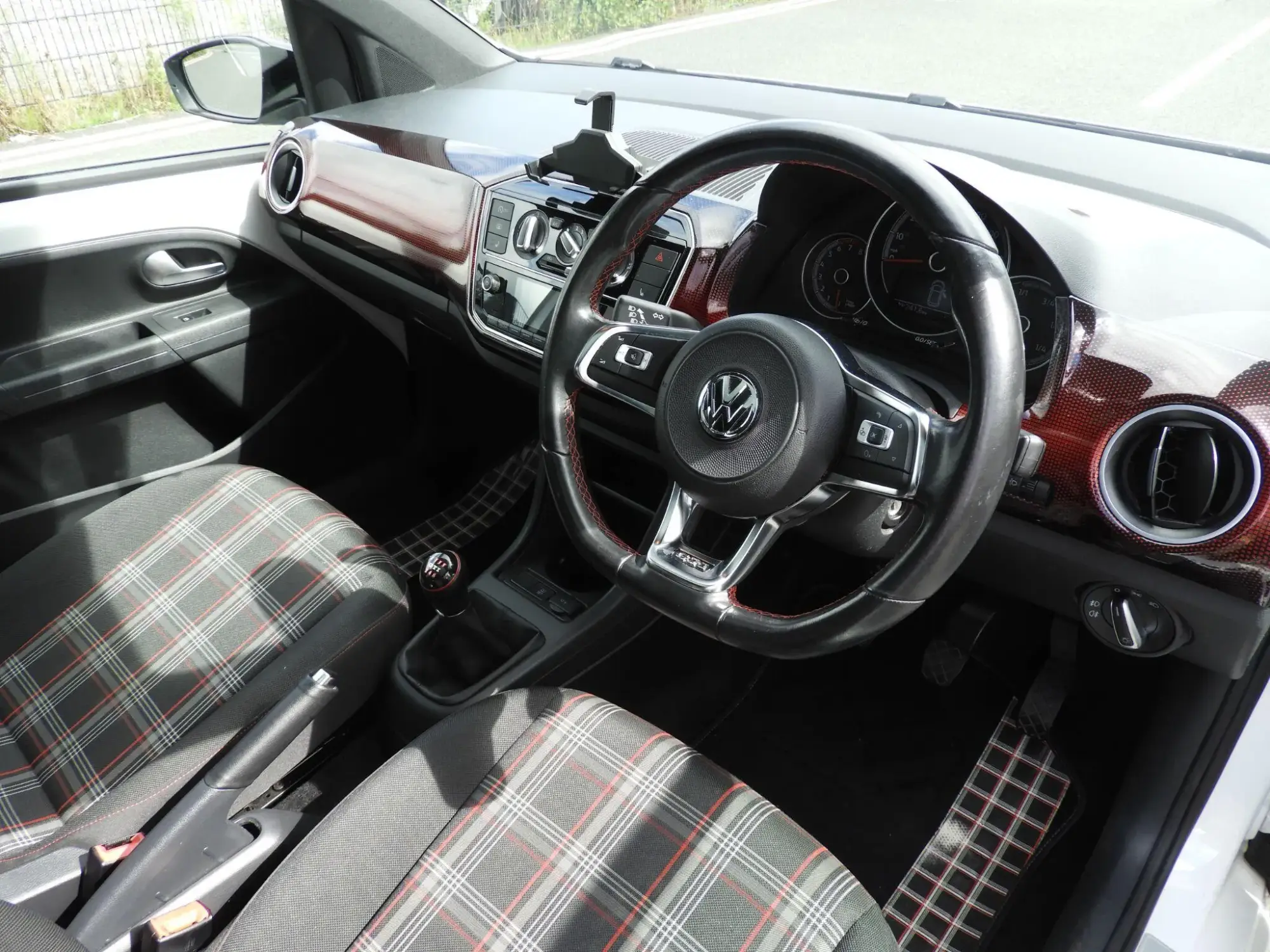 Volkswagen up! 1.0 TSI up! GTI Euro 6 (s/s) 5dr WT19VLA Image 2 Volkswagen up! 1.0 TSI up! GTI Euro 6 (s/s) 5dr WT19VLA Image 2