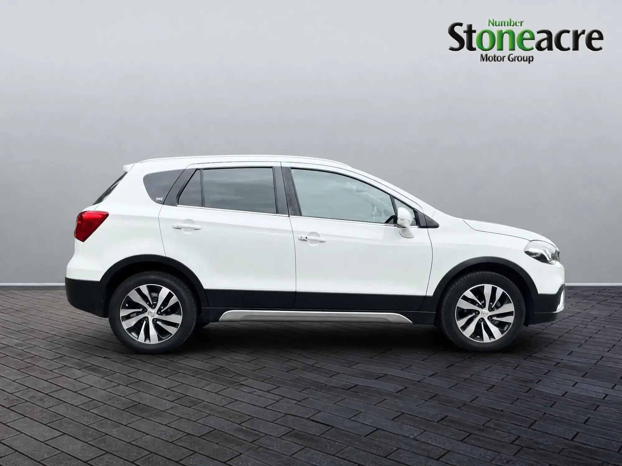 Suzuki SX4 S-Cross Image 12 Suzuki SX4 S-Cross Image 12