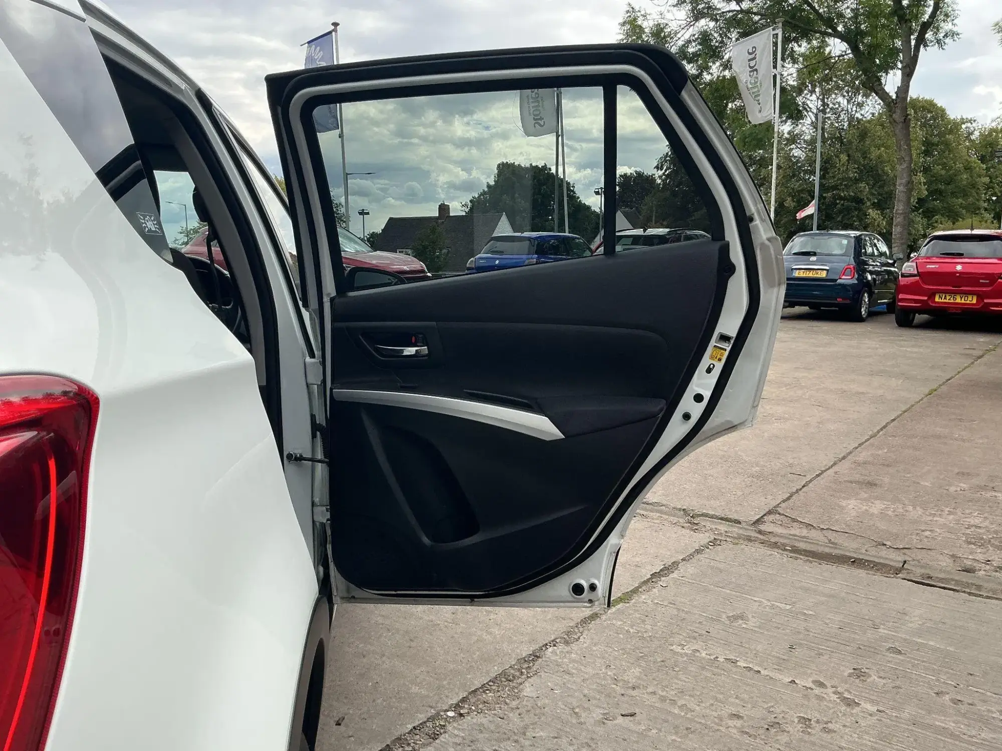 Suzuki SX4 S-Cross Image 17 Suzuki SX4 S-Cross Image 17