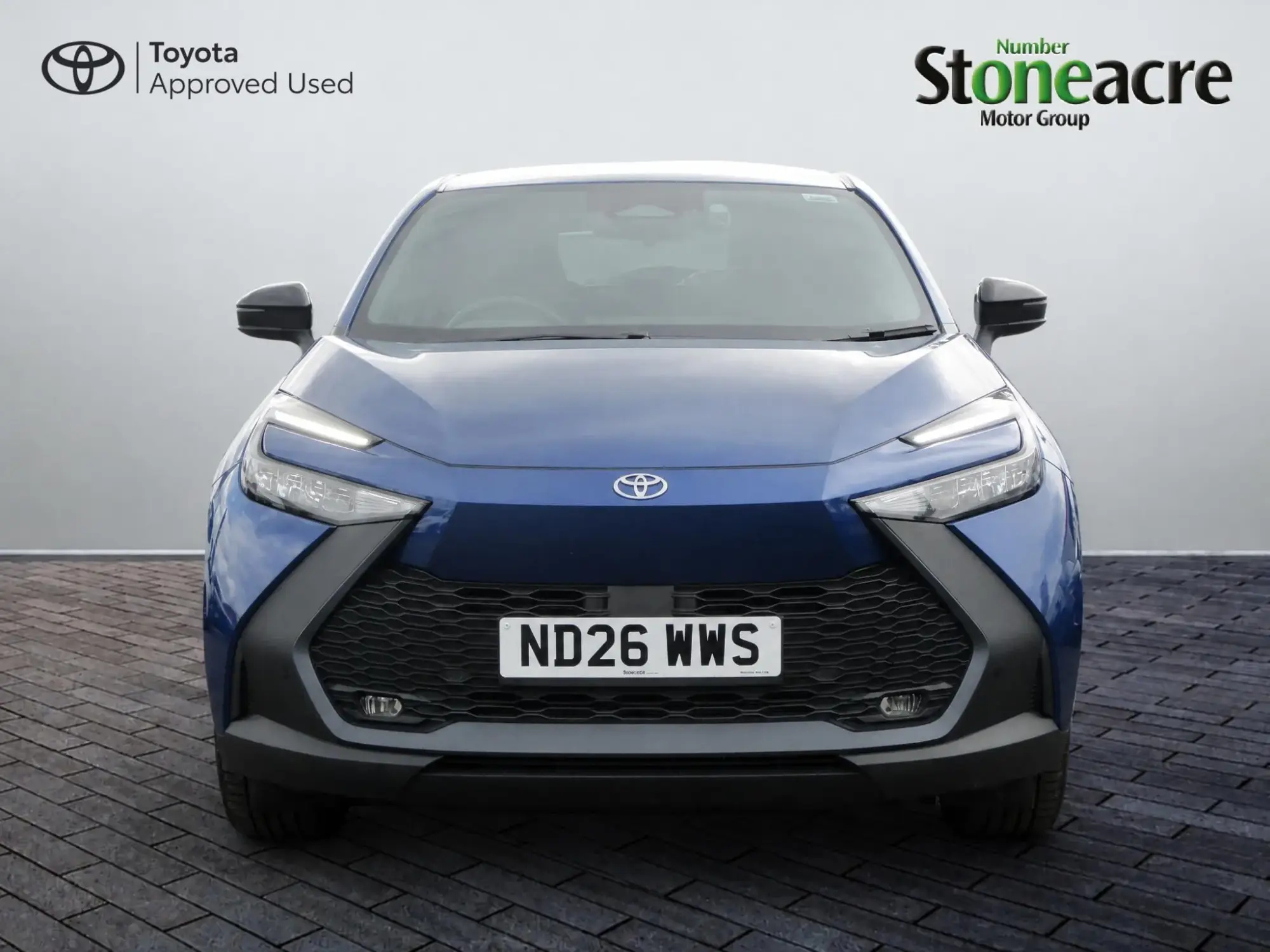 Toyota C-HR Plug-in Hybrid Image 8 Toyota C-HR Plug-in Hybrid Image 8