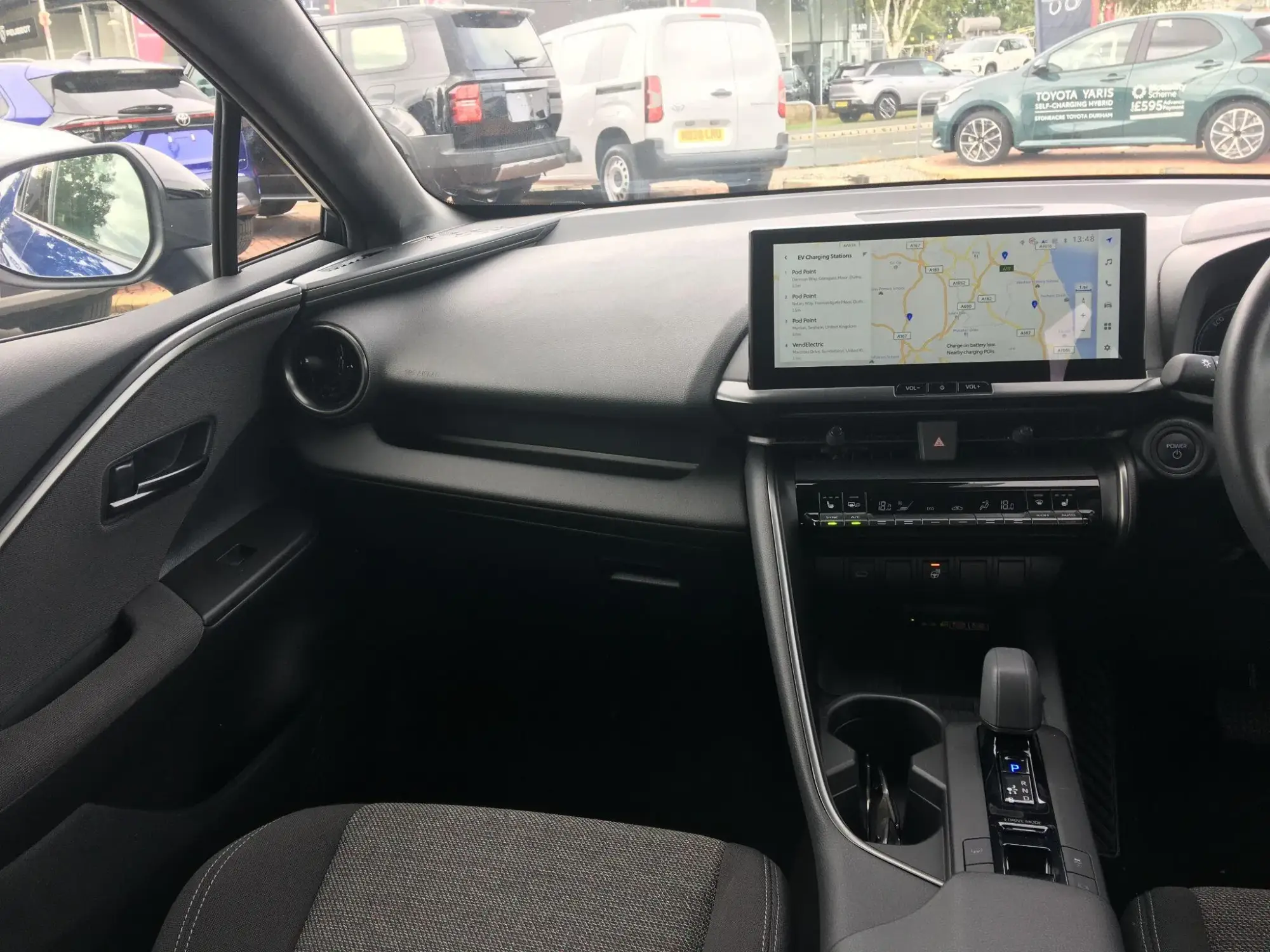 Toyota C-HR Plug-in Hybrid Image 13 Toyota C-HR Plug-in Hybrid Image 13