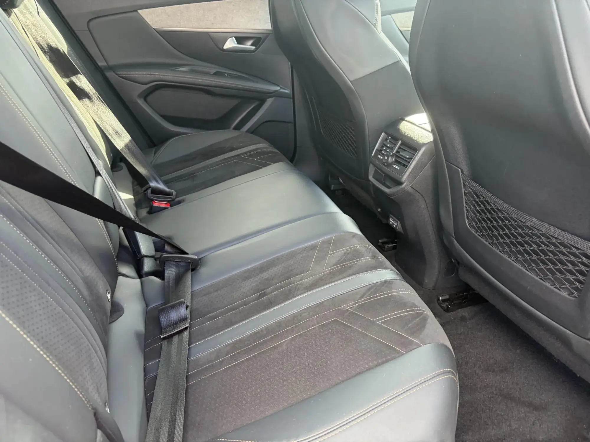 Peugeot 3008 Image 10