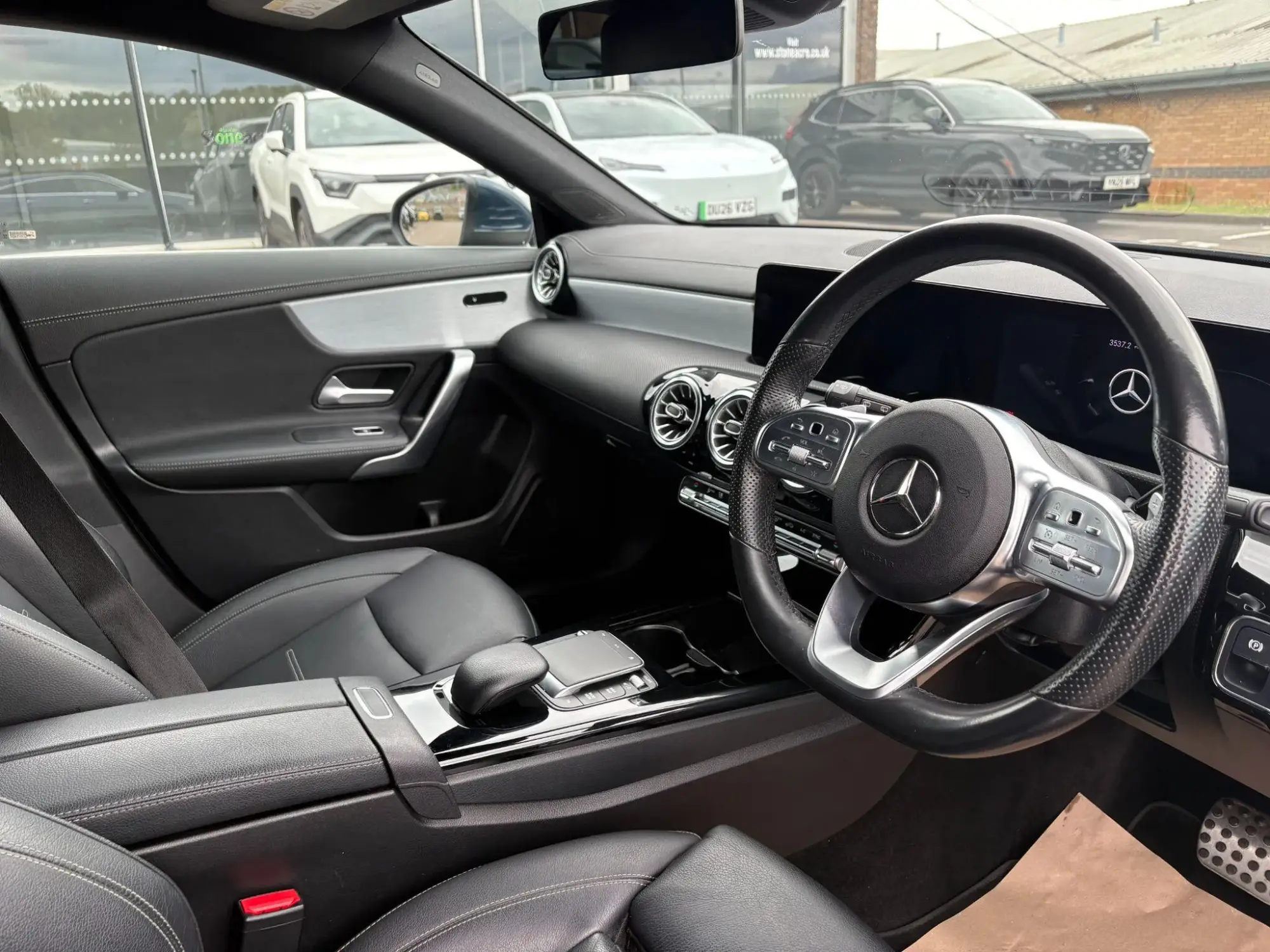 Mercedes-Benz CLA Image 9