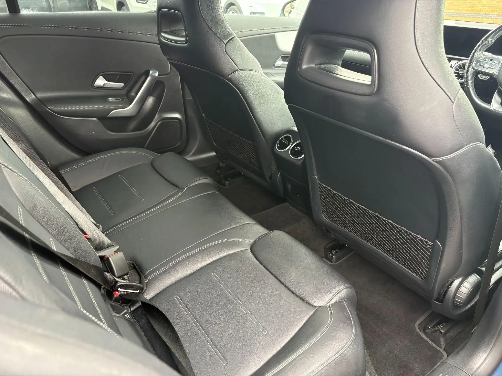 Mercedes-Benz CLA Image 14