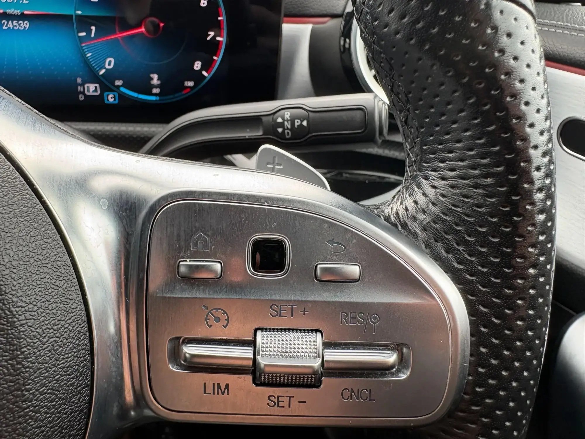 Mercedes-Benz CLA Image 19