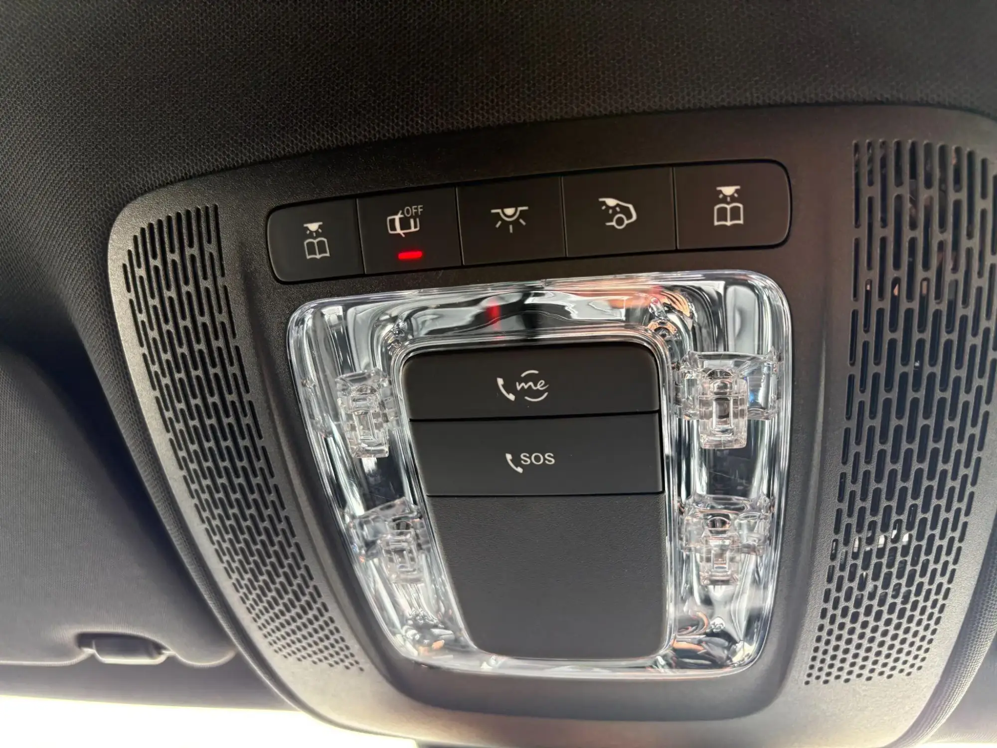 Mercedes-Benz CLA Image 21