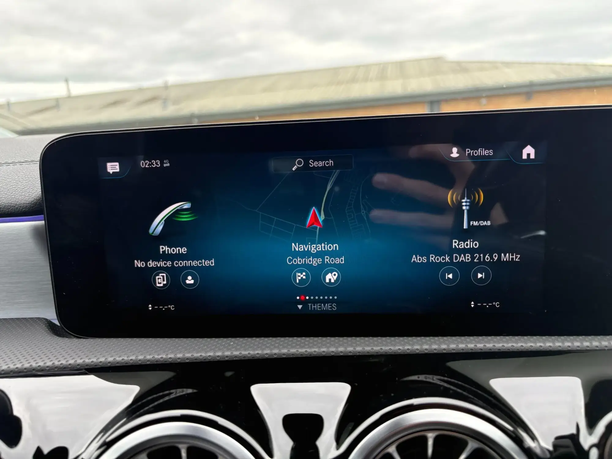 Mercedes-Benz CLA Image 24