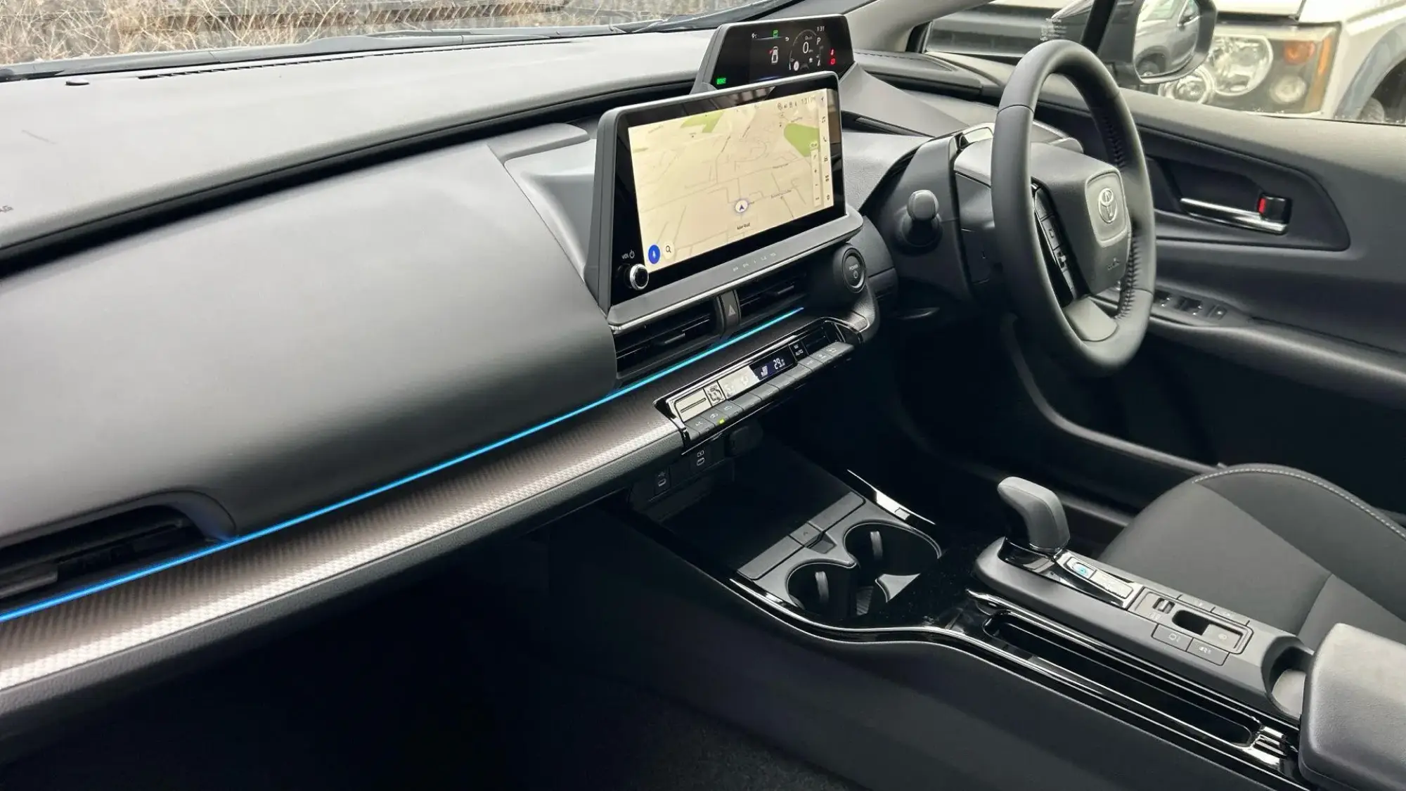 Toyota Prius Plug-in Hybrid Image 39