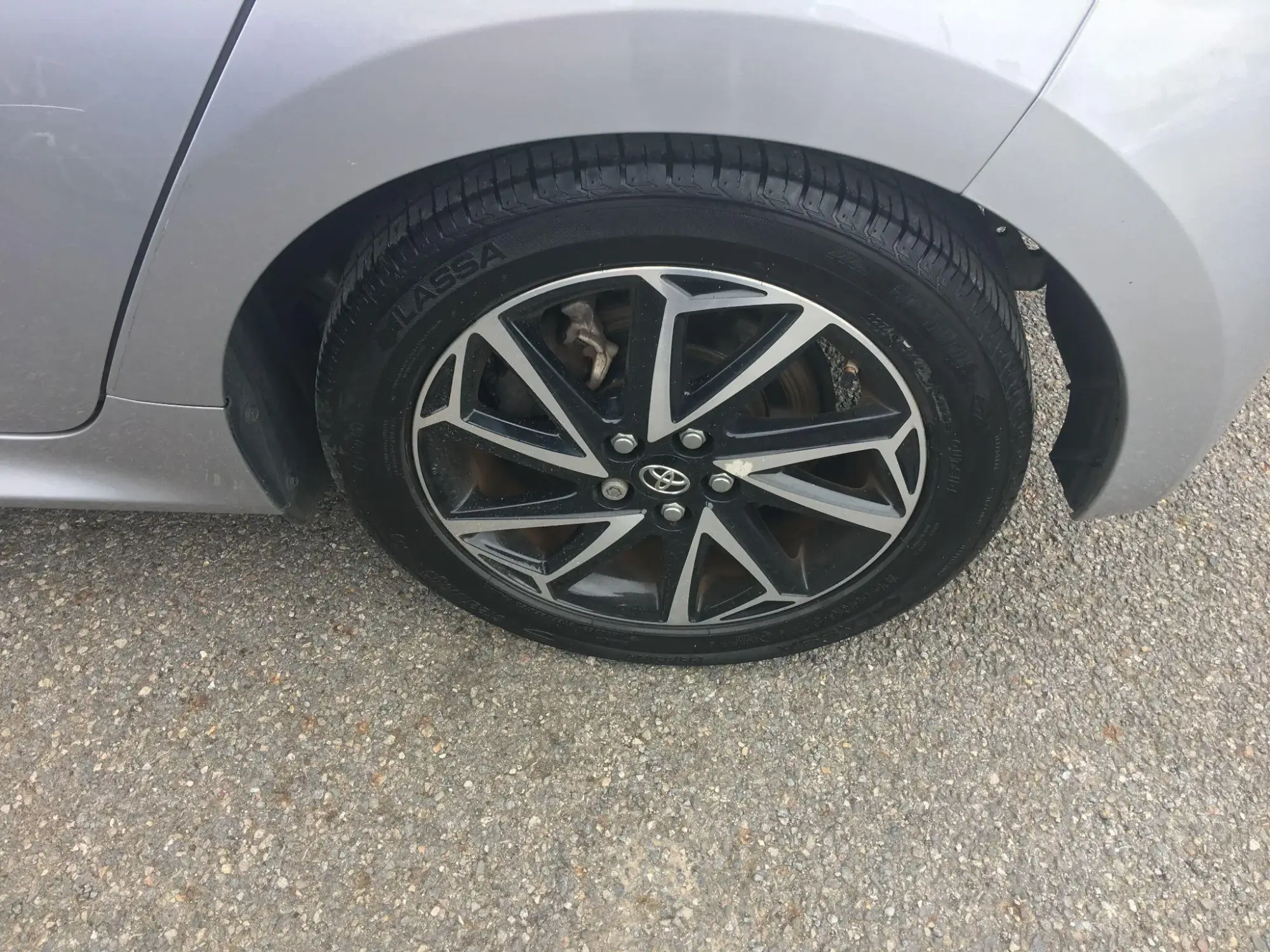 Toyota Yaris Image 9