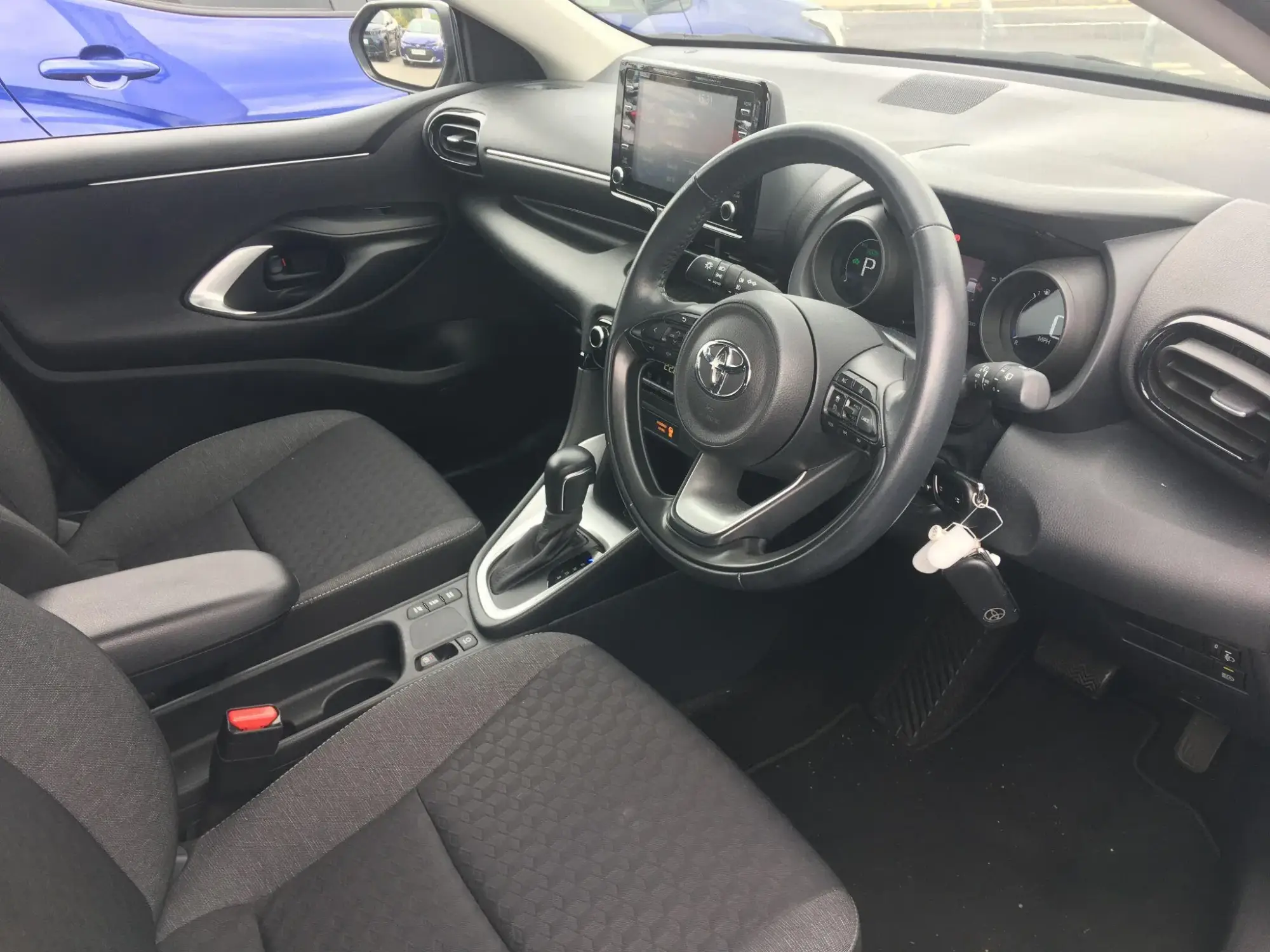 Toyota Yaris Image 11