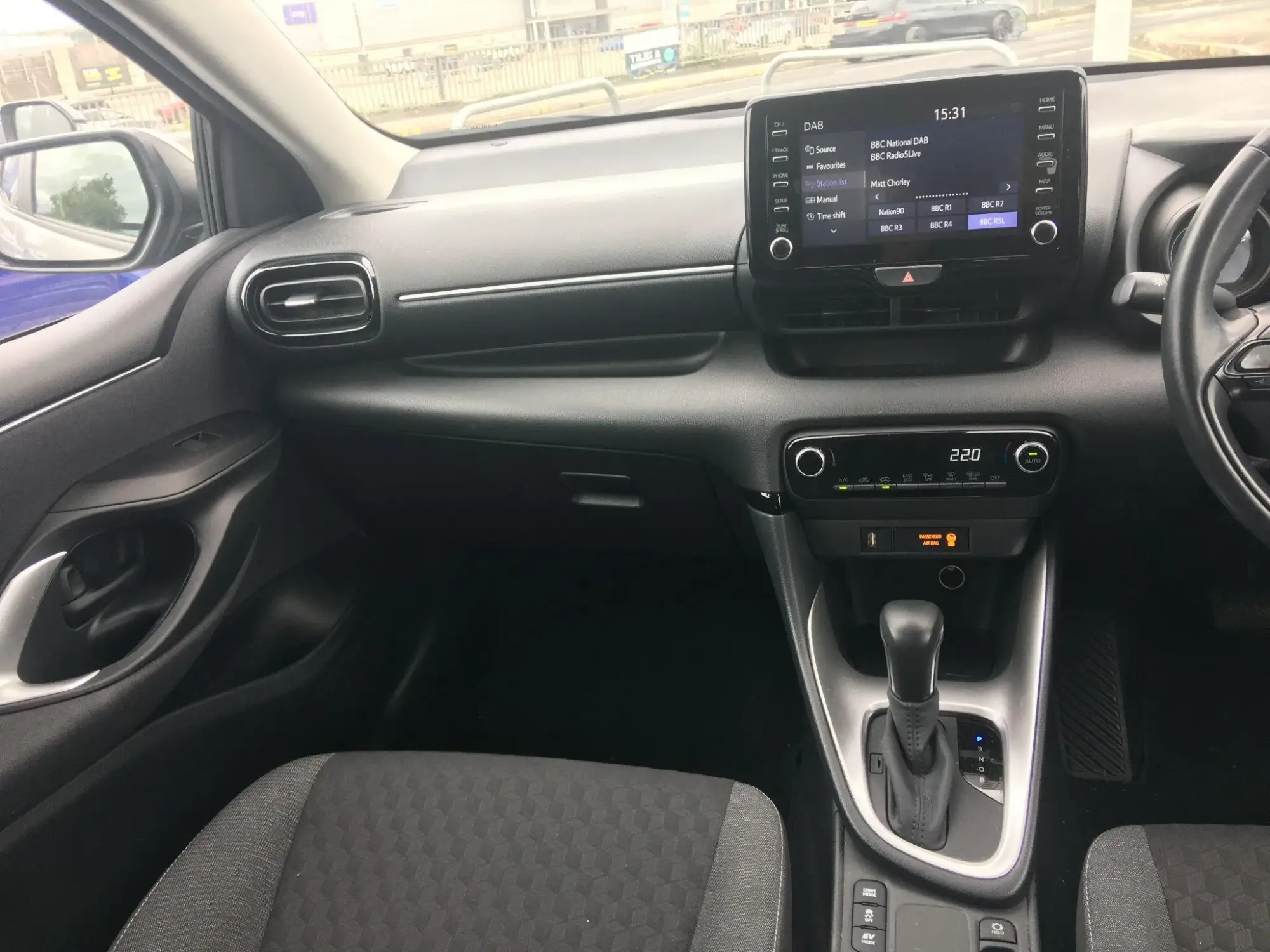 Toyota Yaris Image 13