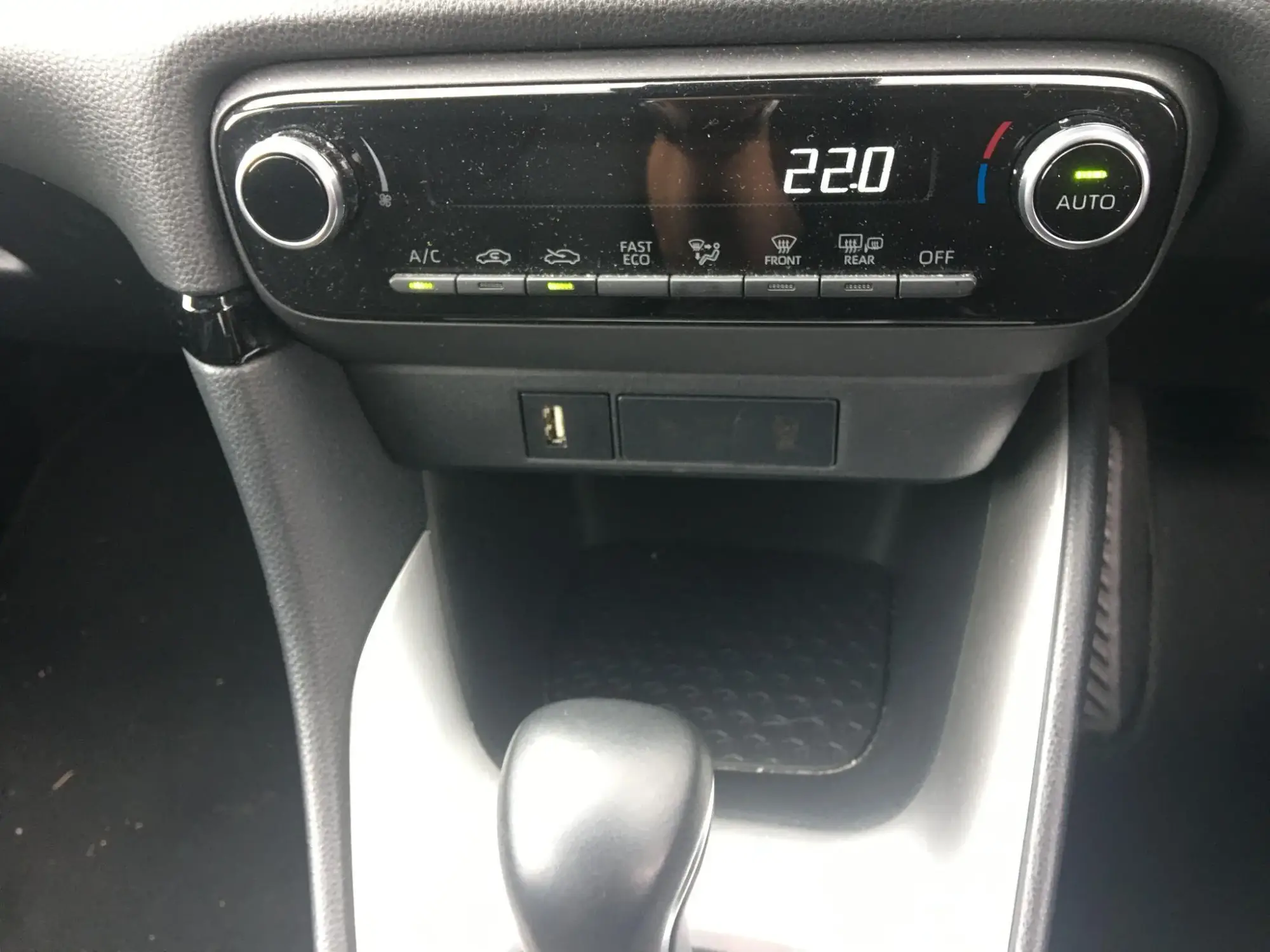 Toyota Yaris Image 40