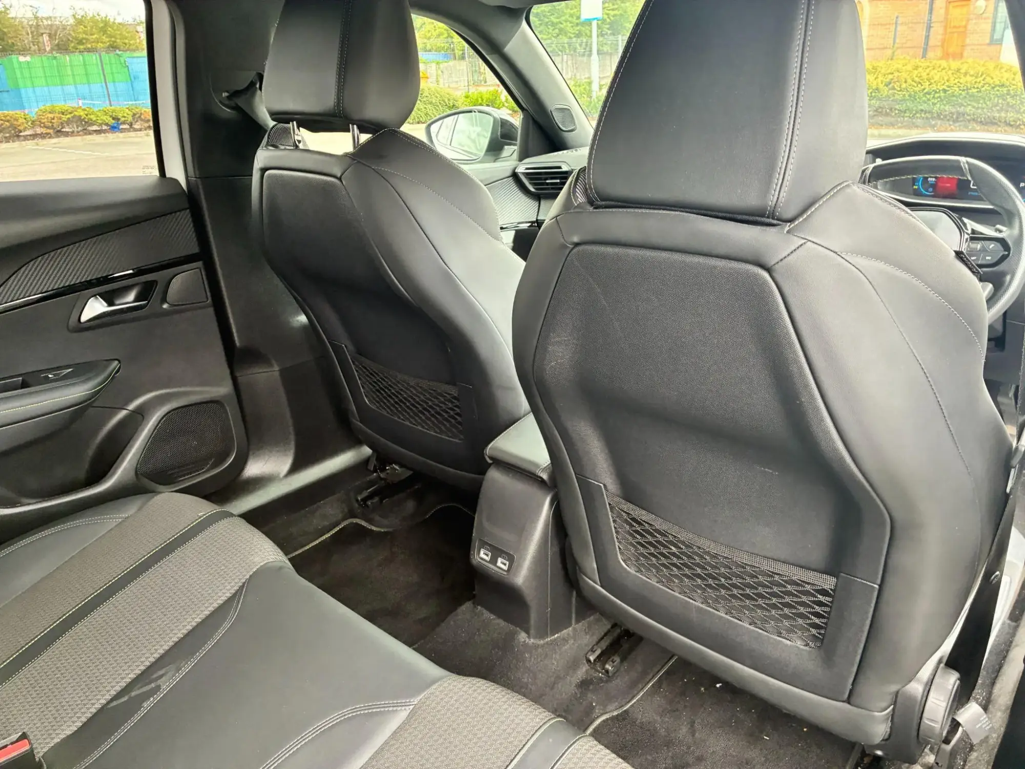Peugeot 2008 Image 12