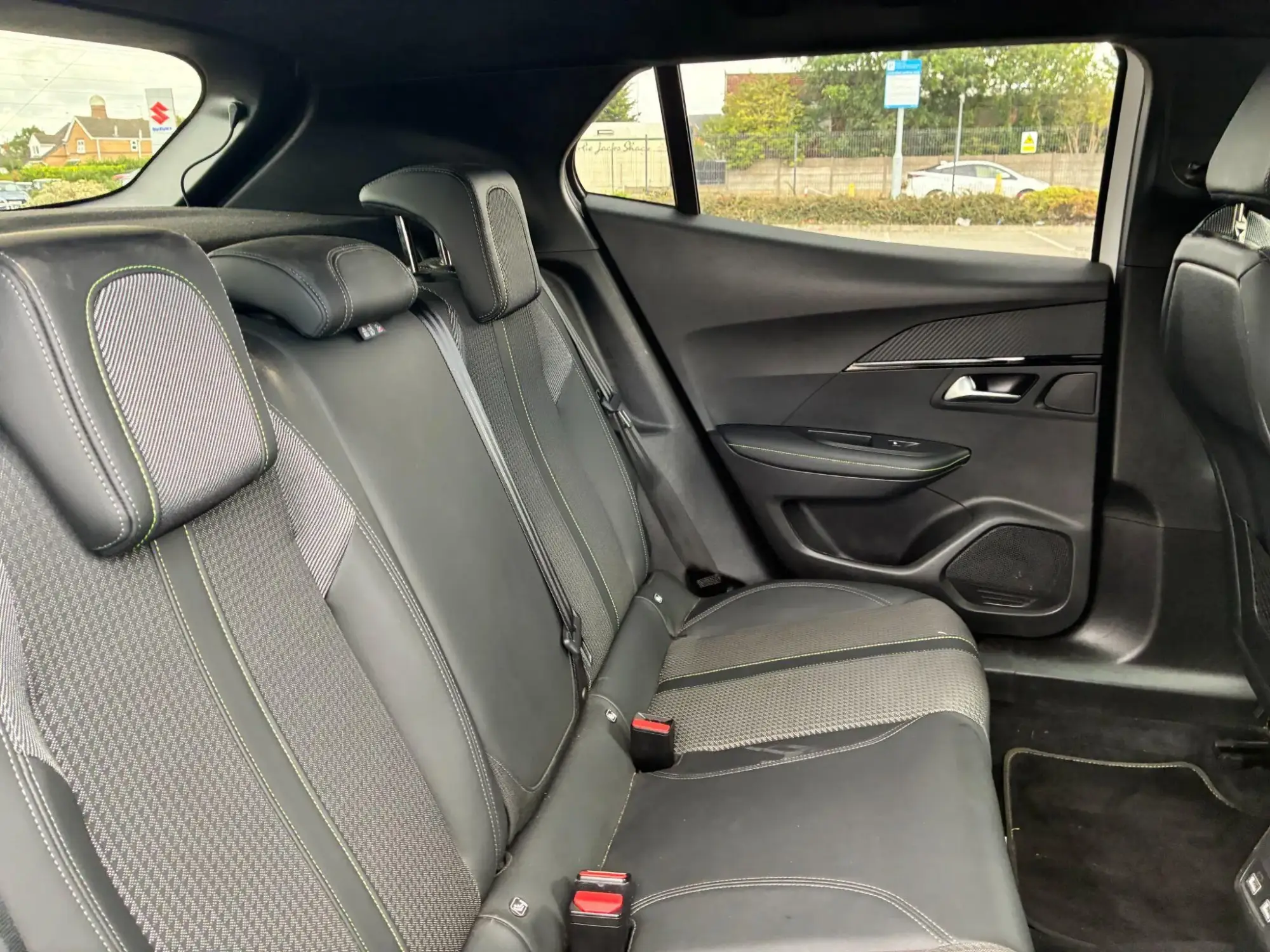 Peugeot 2008 Image 13