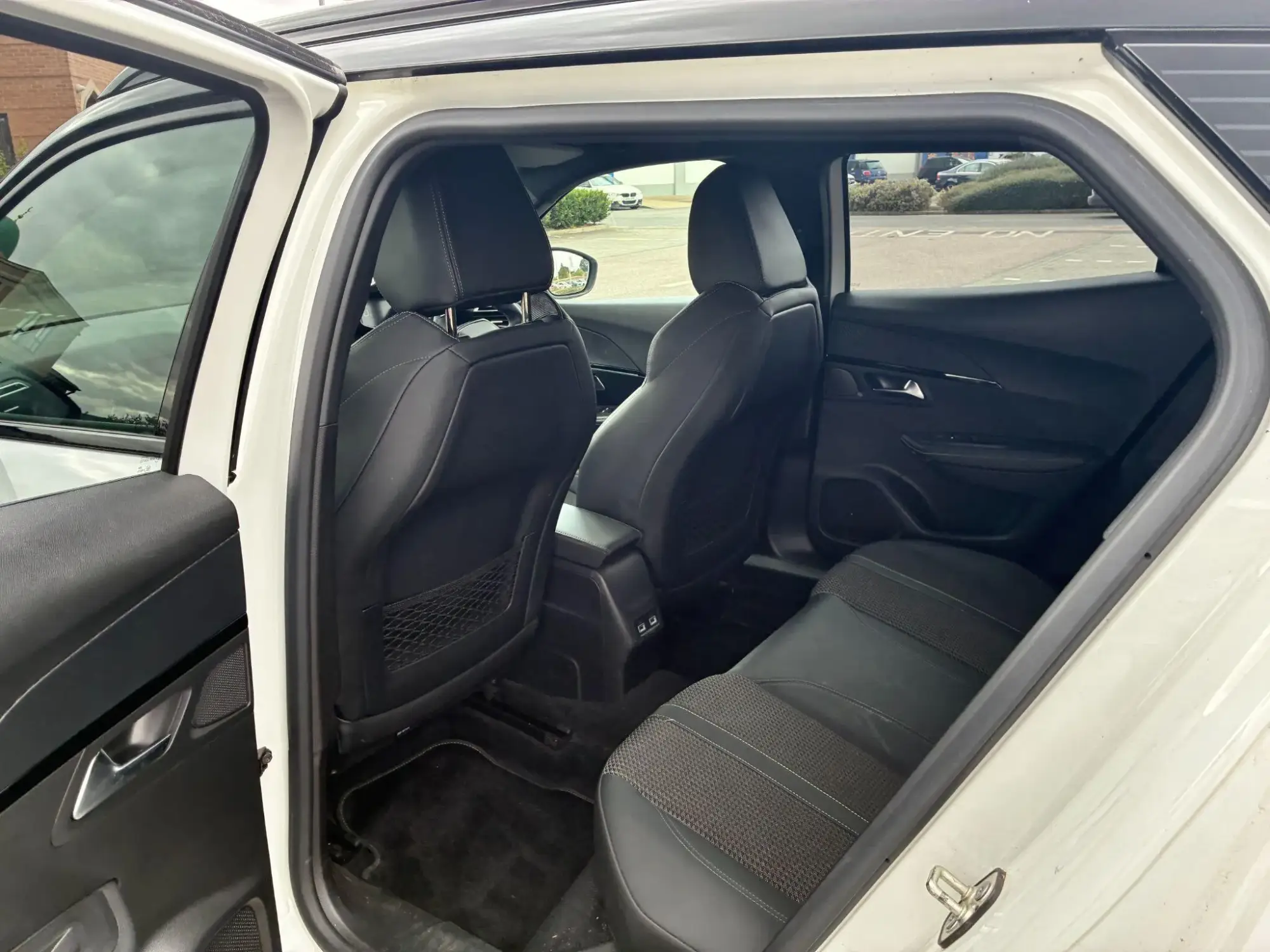 Peugeot 2008 Image 14