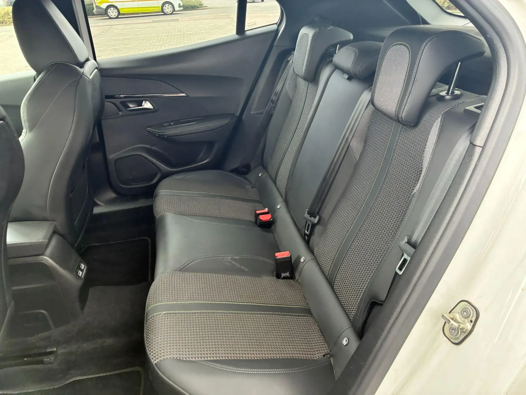 Peugeot 2008 Image 15