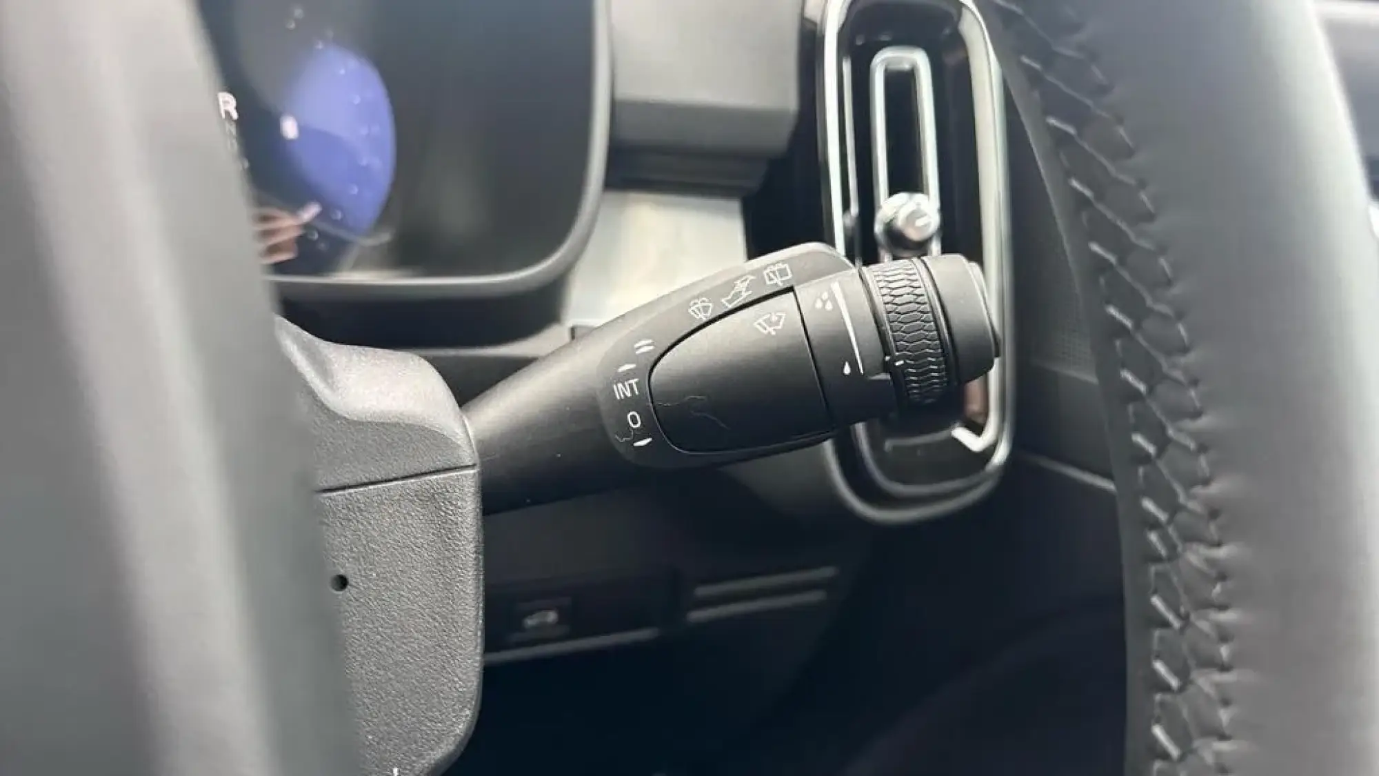 Volvo XC40 Image 48
