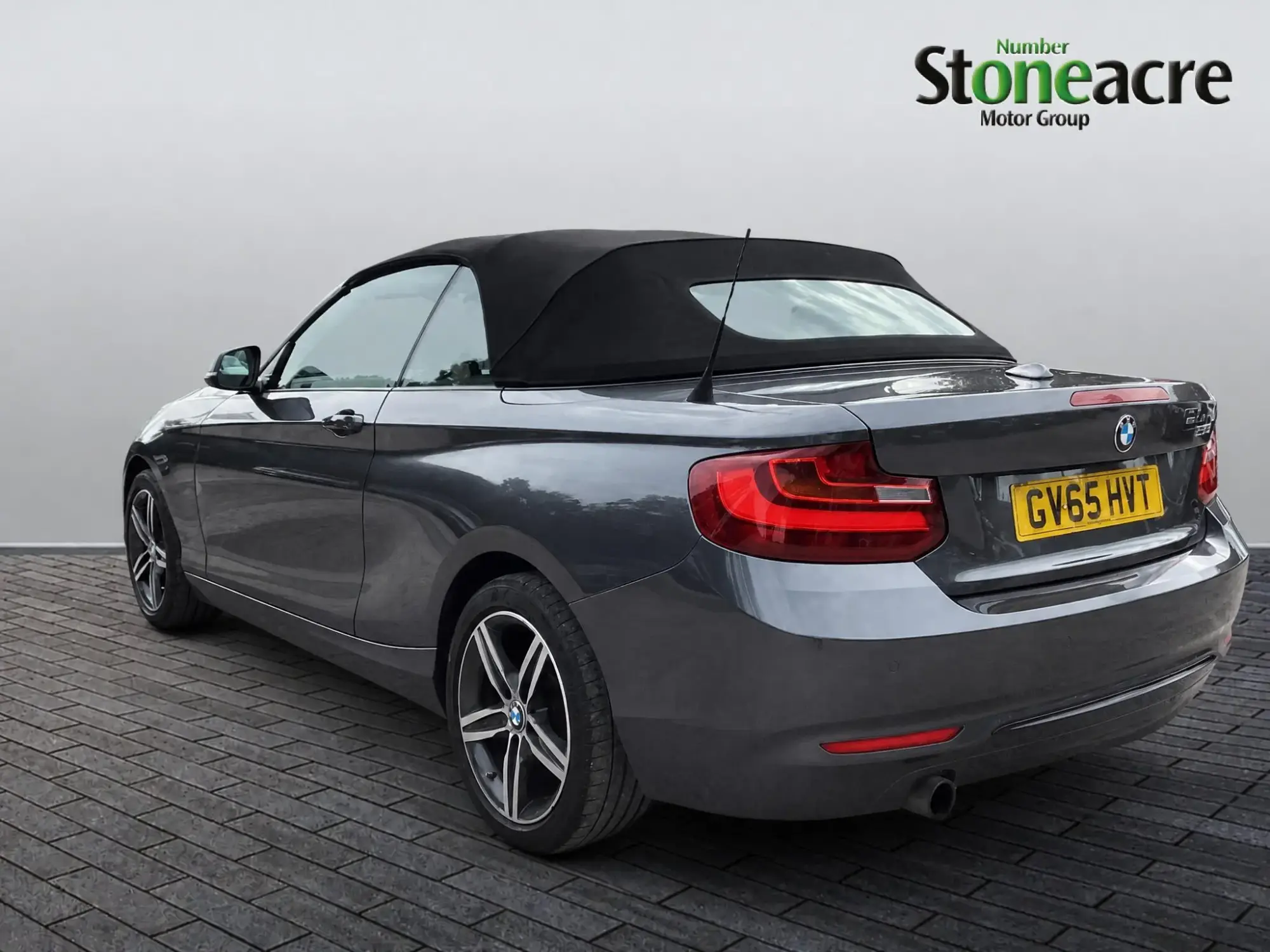 BMW 2 Series Image 4 BMW 2 Series Image 4