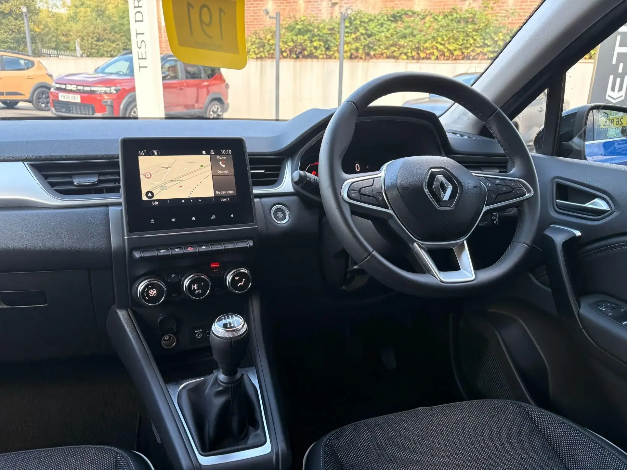 Renault Captur Image 12 Renault Captur Image 12