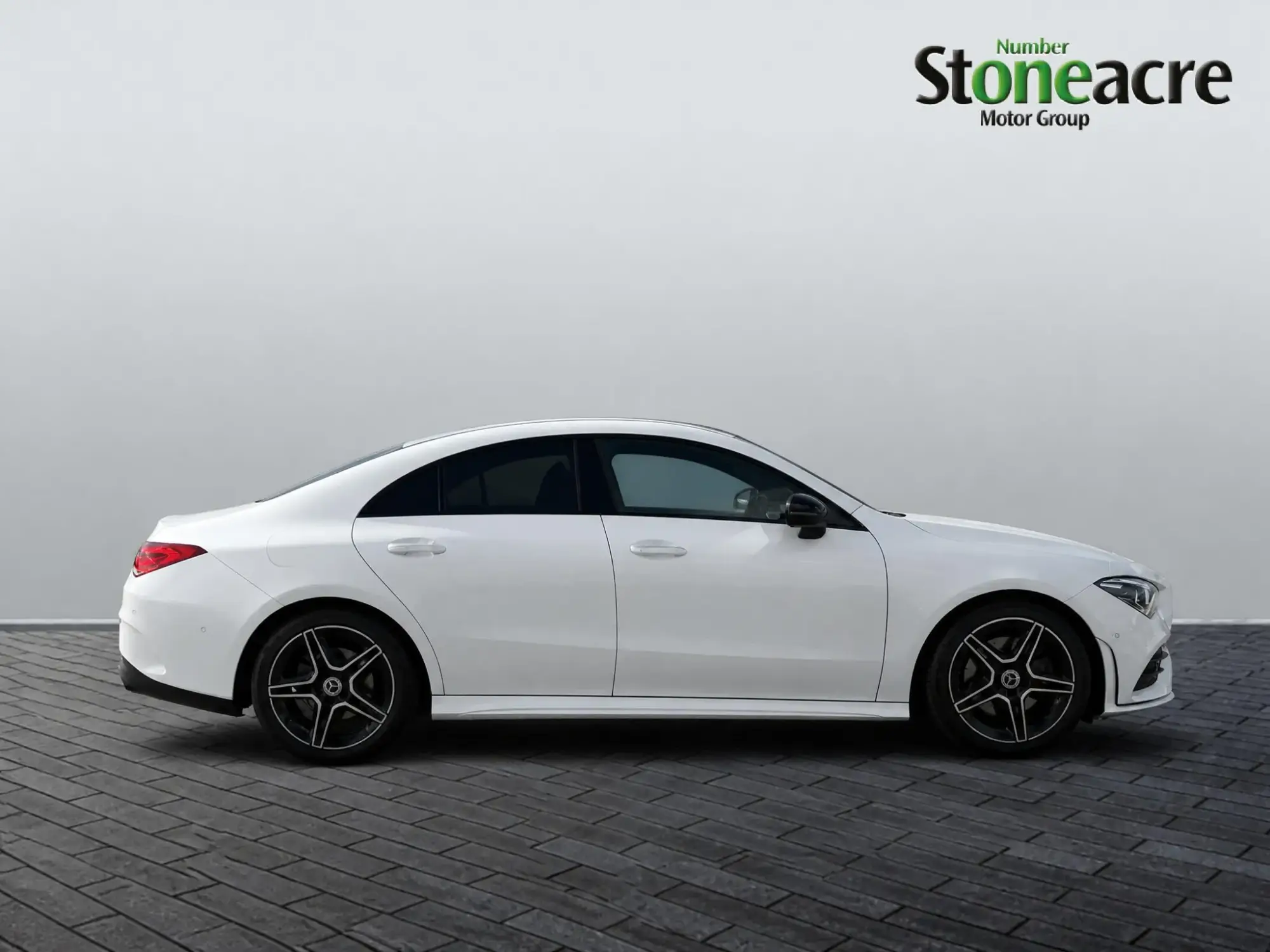 Mercedes-Benz CLA Image 2