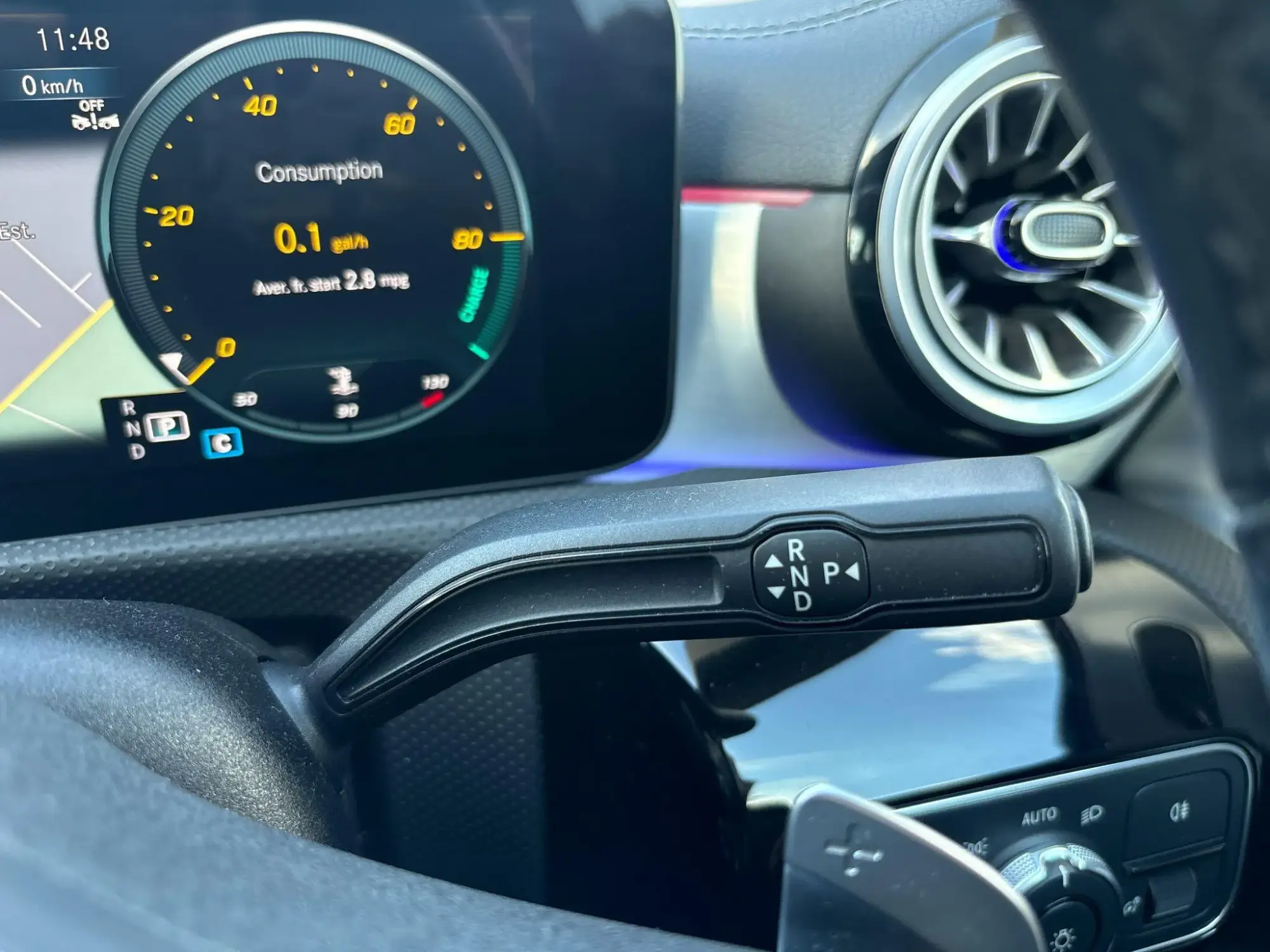 Mercedes-Benz CLA Image 19