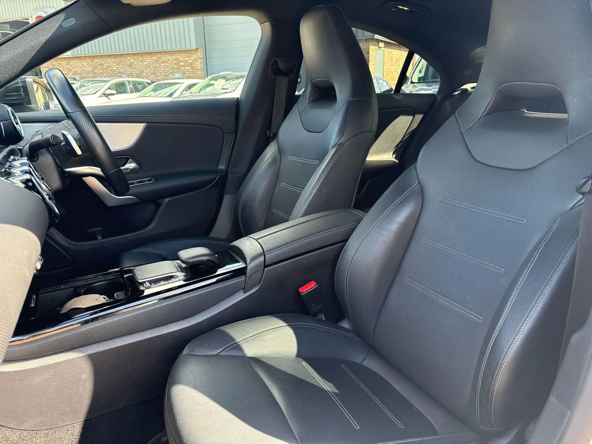 Mercedes-Benz CLA Image 22