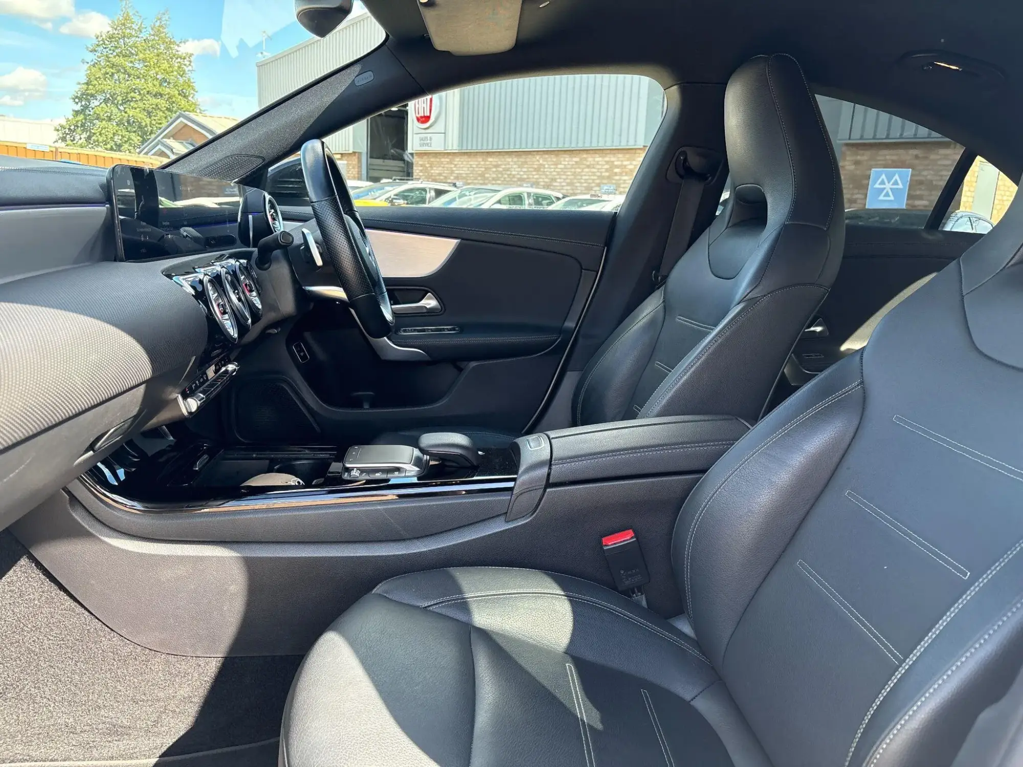 Mercedes-Benz CLA Image 23