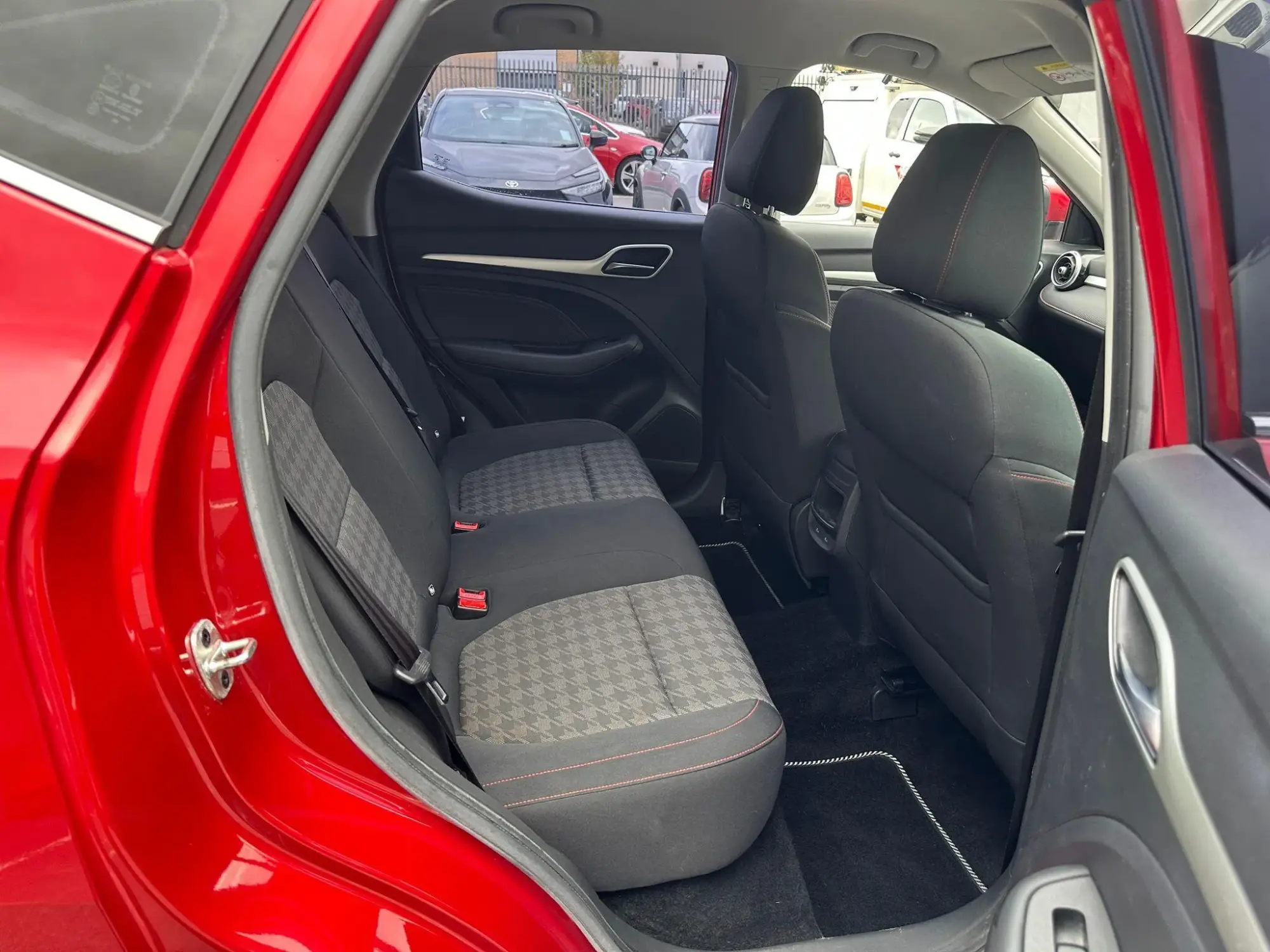 MG ZS Image 13