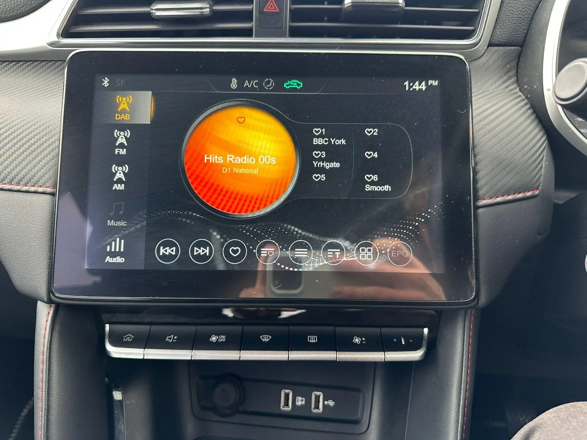 MG ZS Image 21
