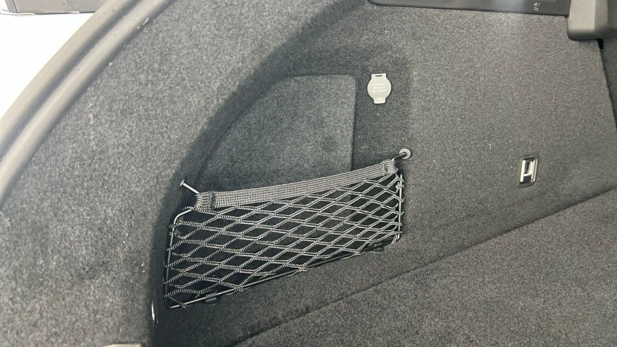 Polestar 4 SUV Image 29