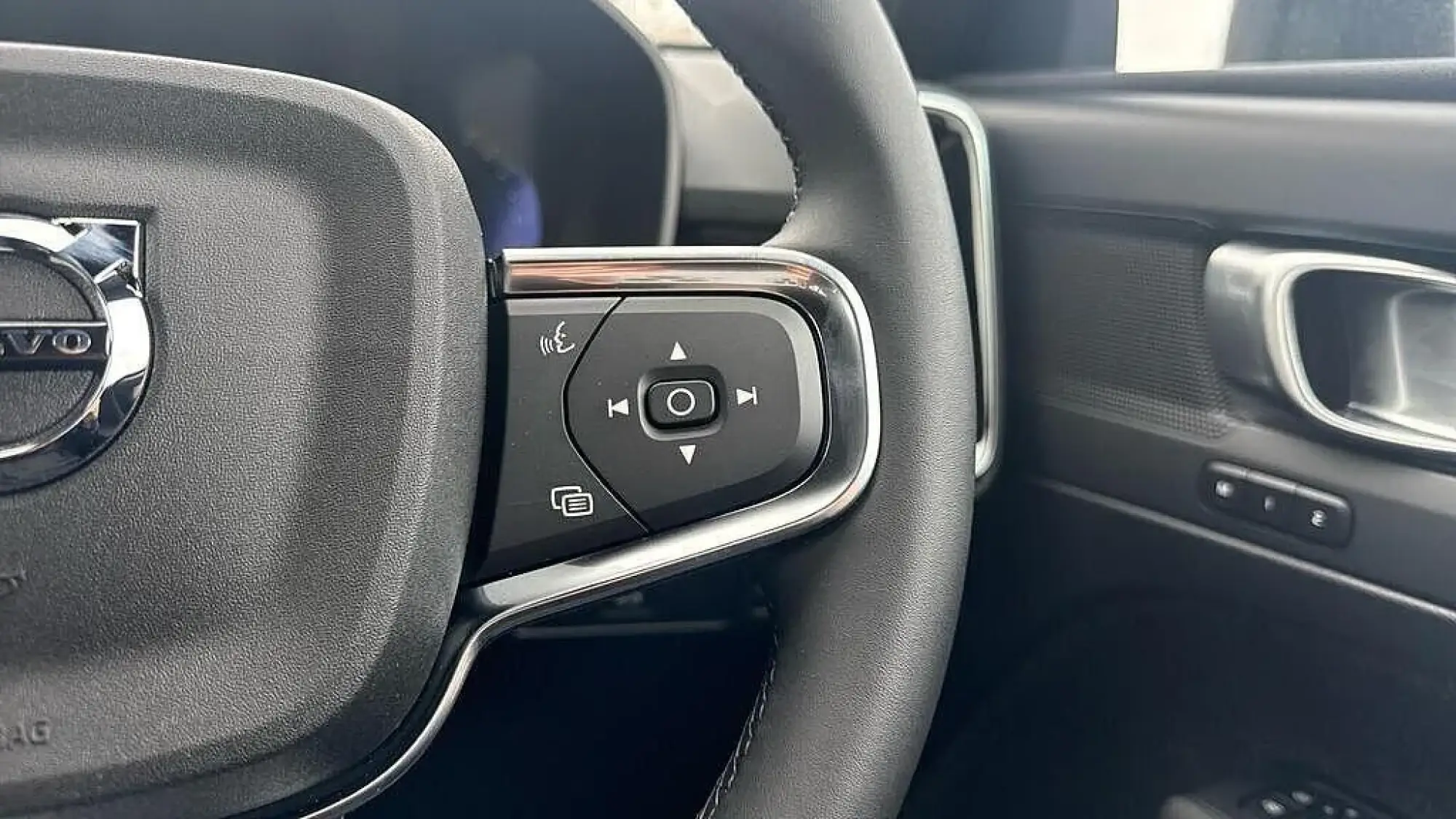 Volvo XC40 Image 9