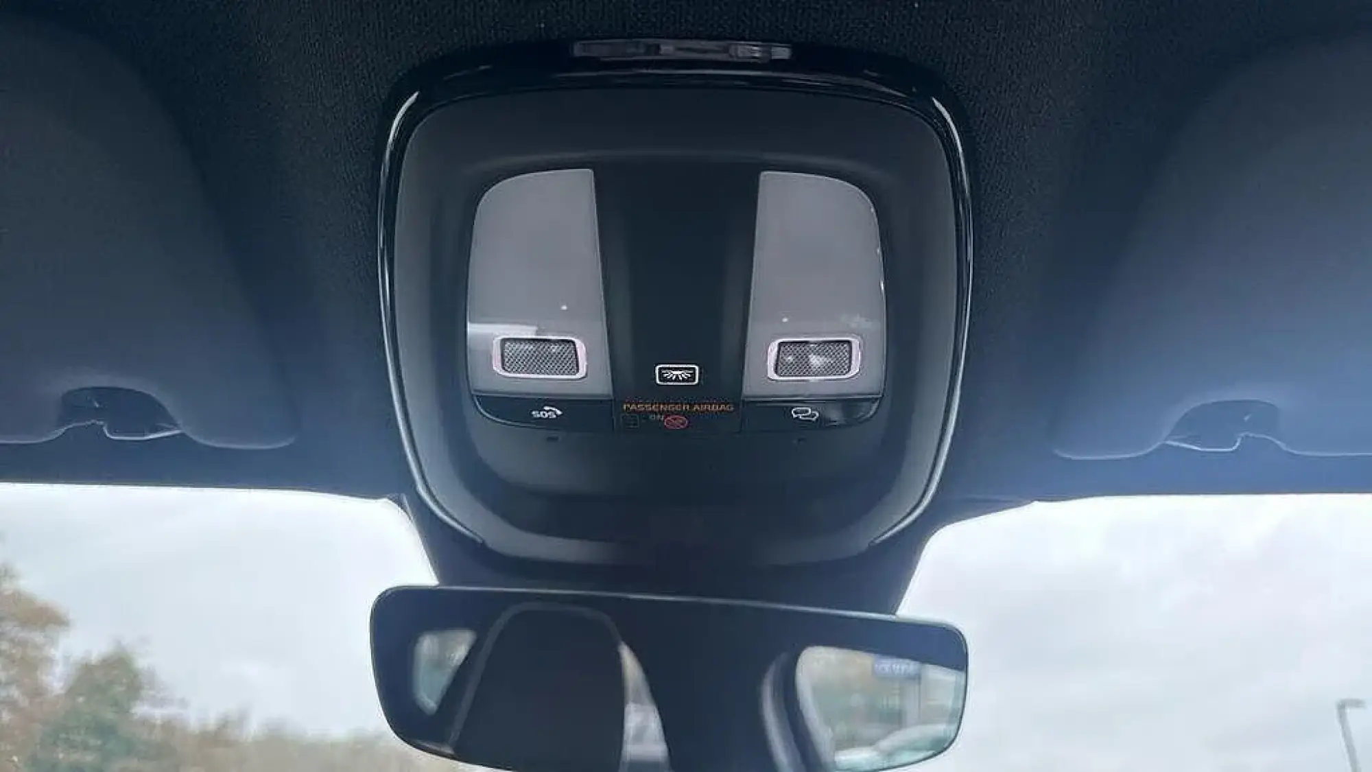 Volvo XC40 Image 12