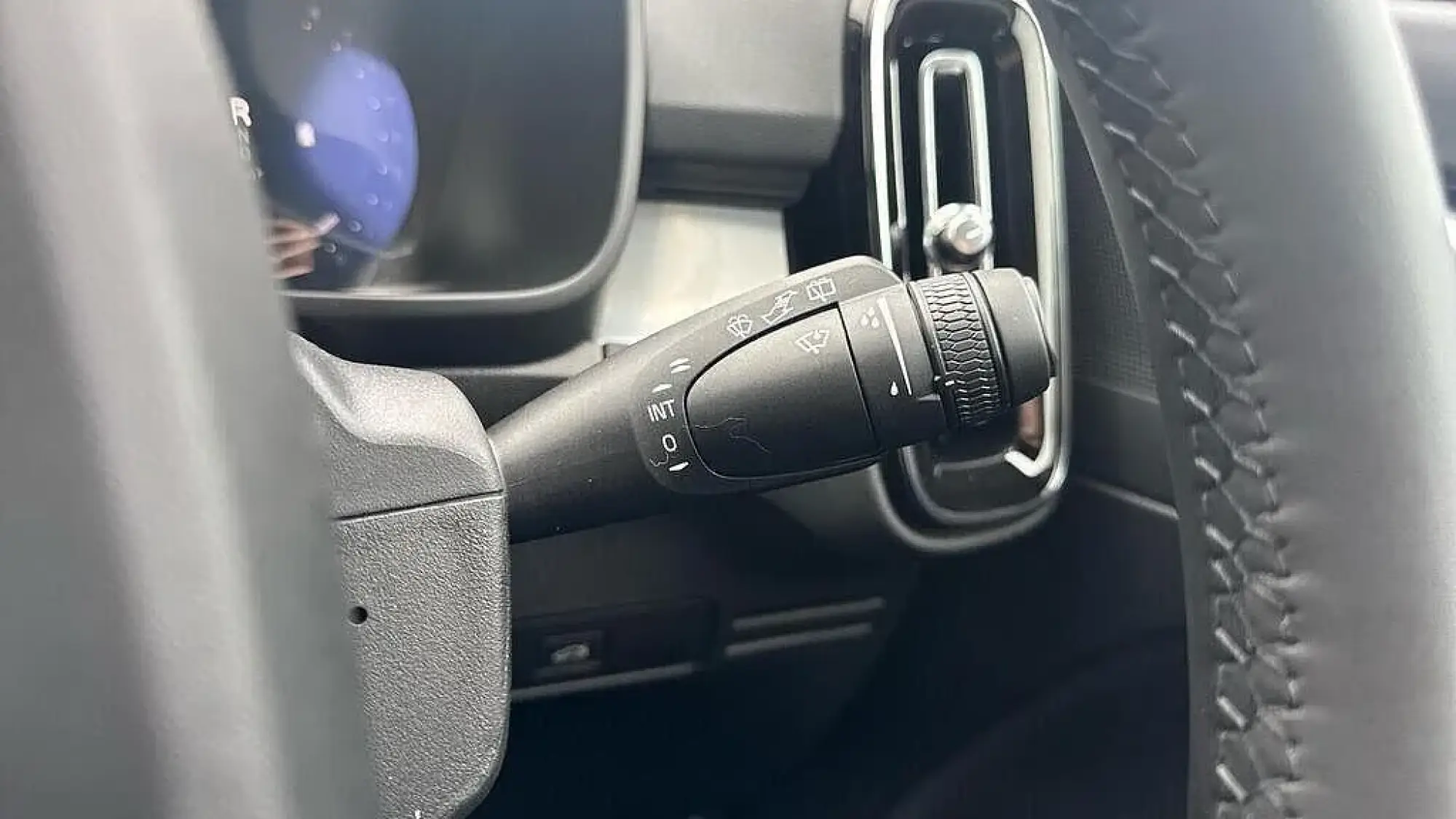 Volvo XC40 Image 15