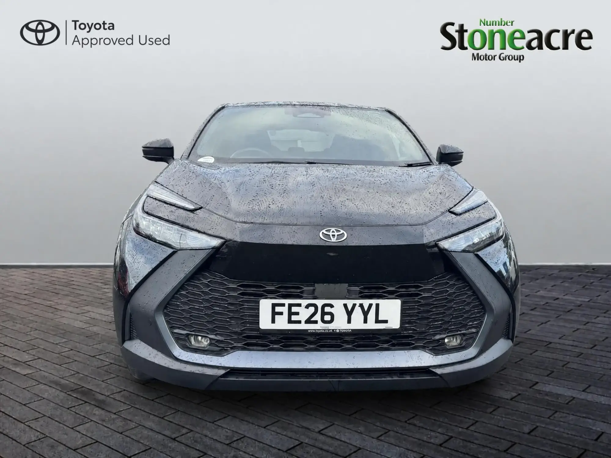 Toyota C-HR Plug-in Hybrid Image 8 Toyota C-HR Plug-in Hybrid Image 8