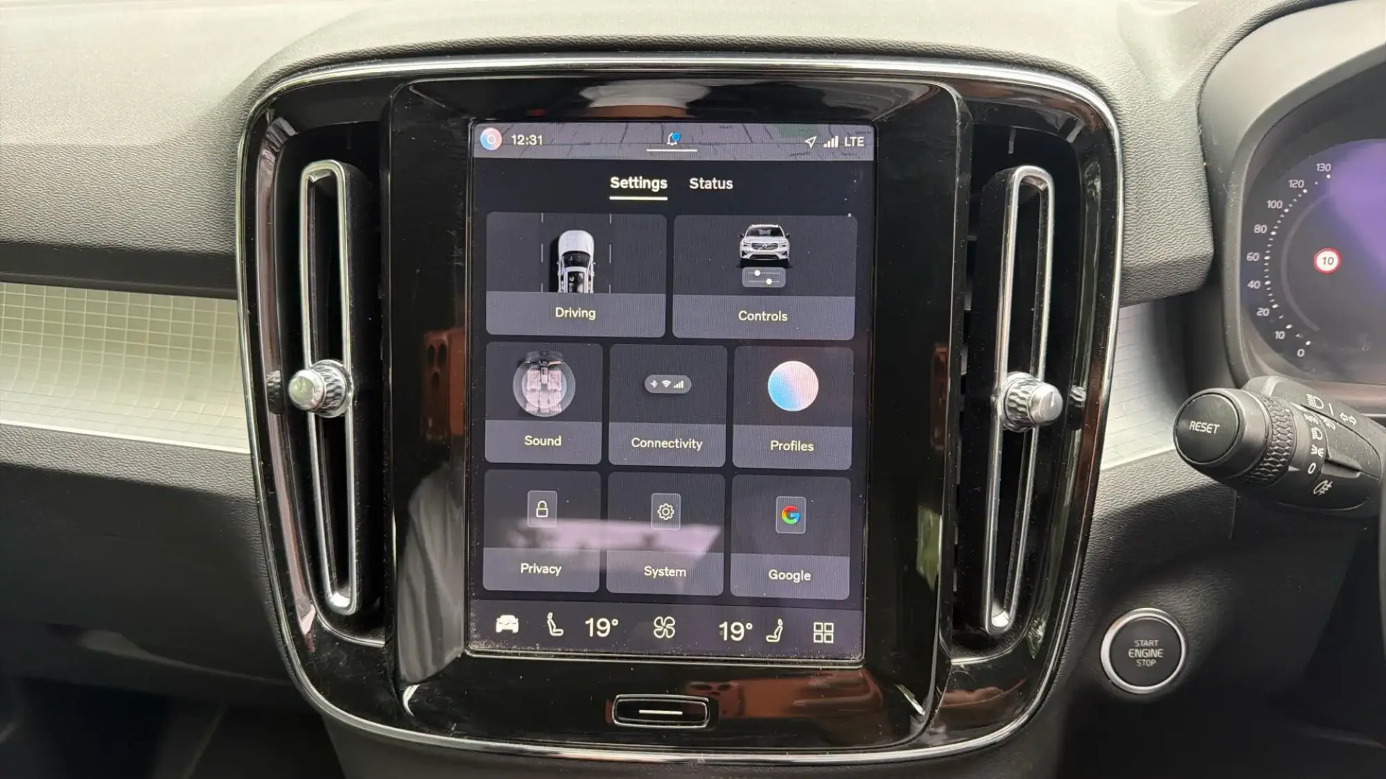 Volvo XC40 Image 16 Volvo XC40 Image 16