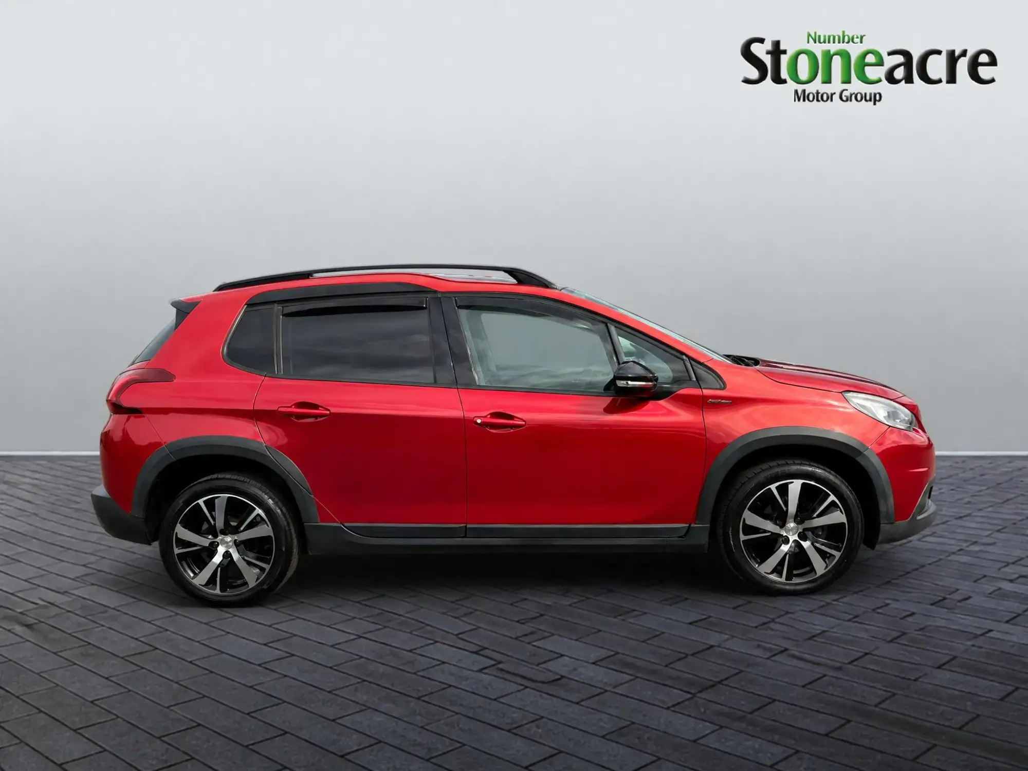 Peugeot 2008 1.6 BlueHDi GT Line Euro 6 5dr SK17OMW Image 2 Peugeot 2008 1.6 BlueHDi GT Line Euro 6 5dr SK17OMW Image 2