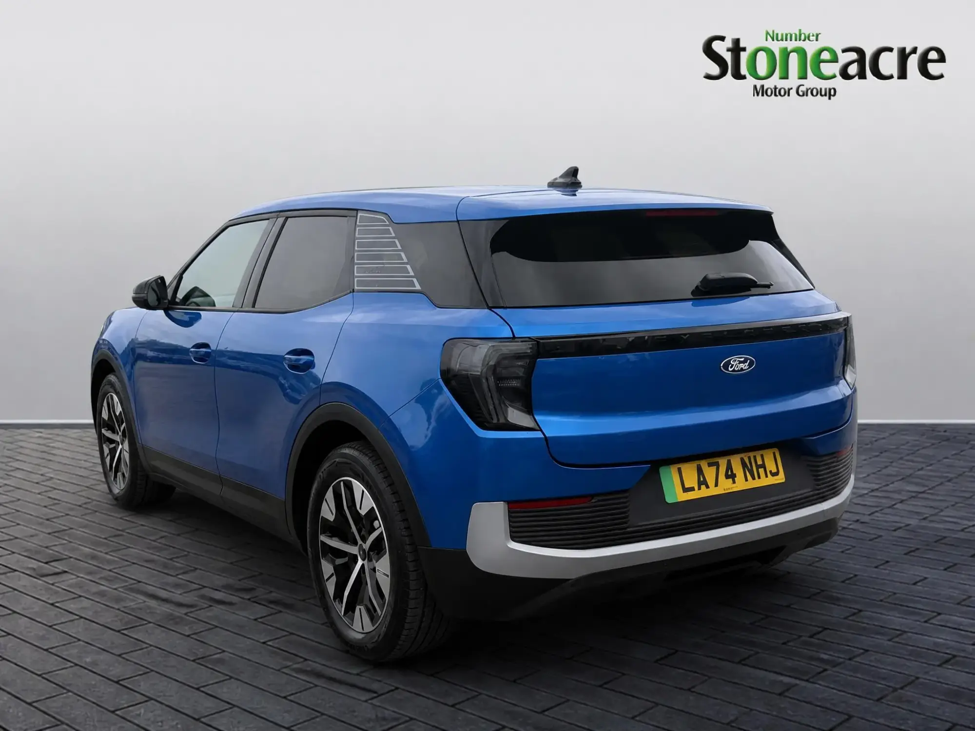 Ford Explorer Image 5