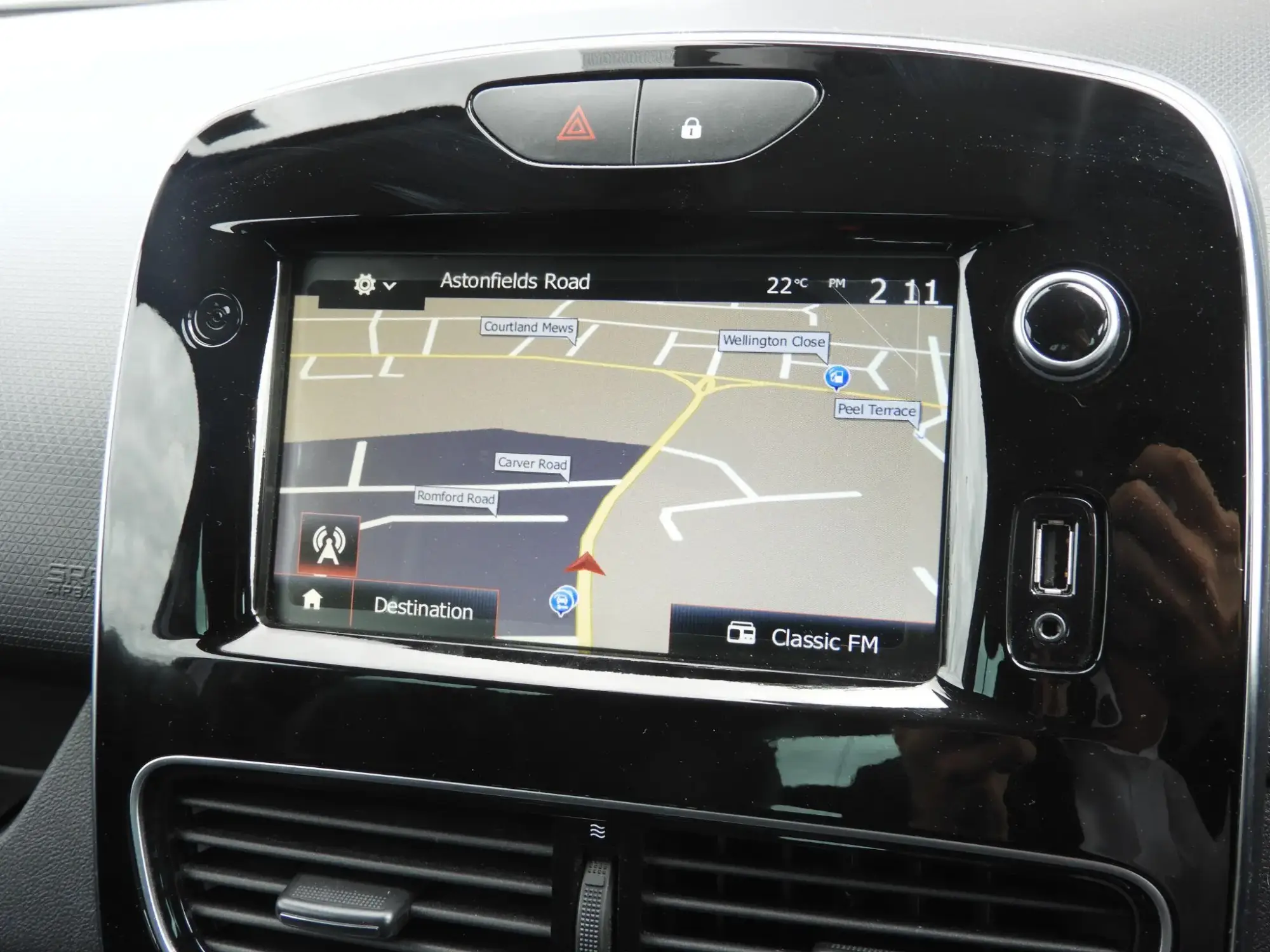 Renault Clio Image 2