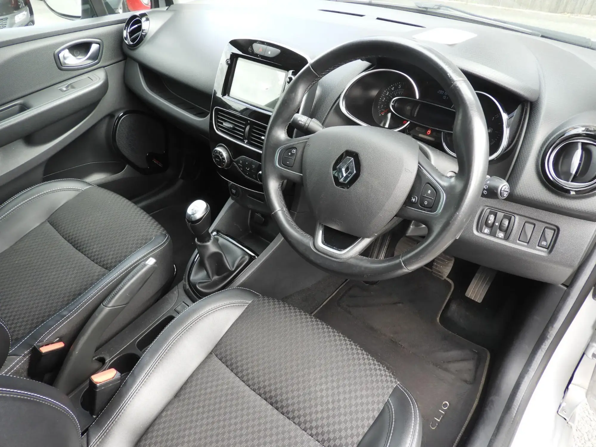 Renault Clio Image 13