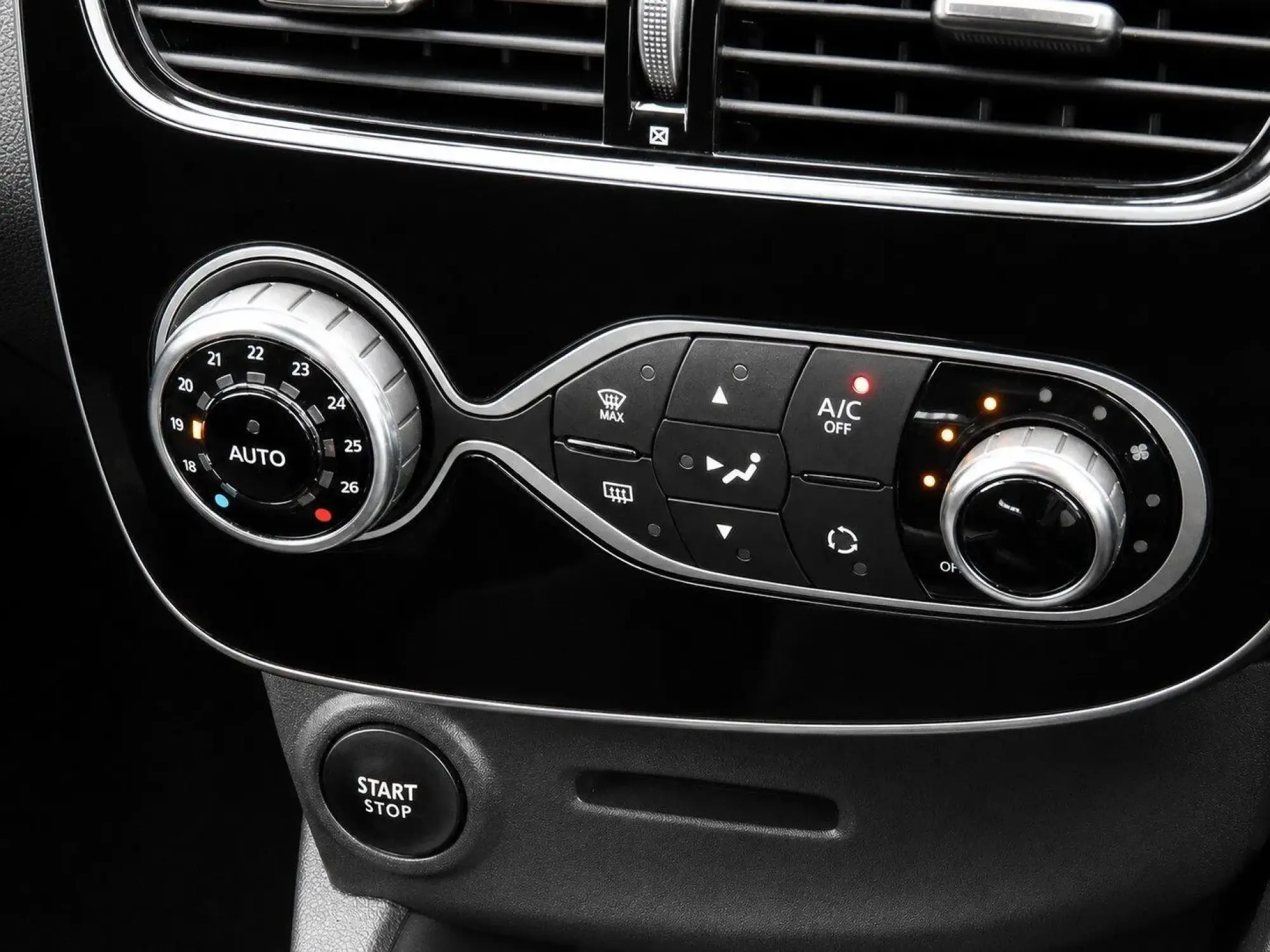 Renault Clio Image 19