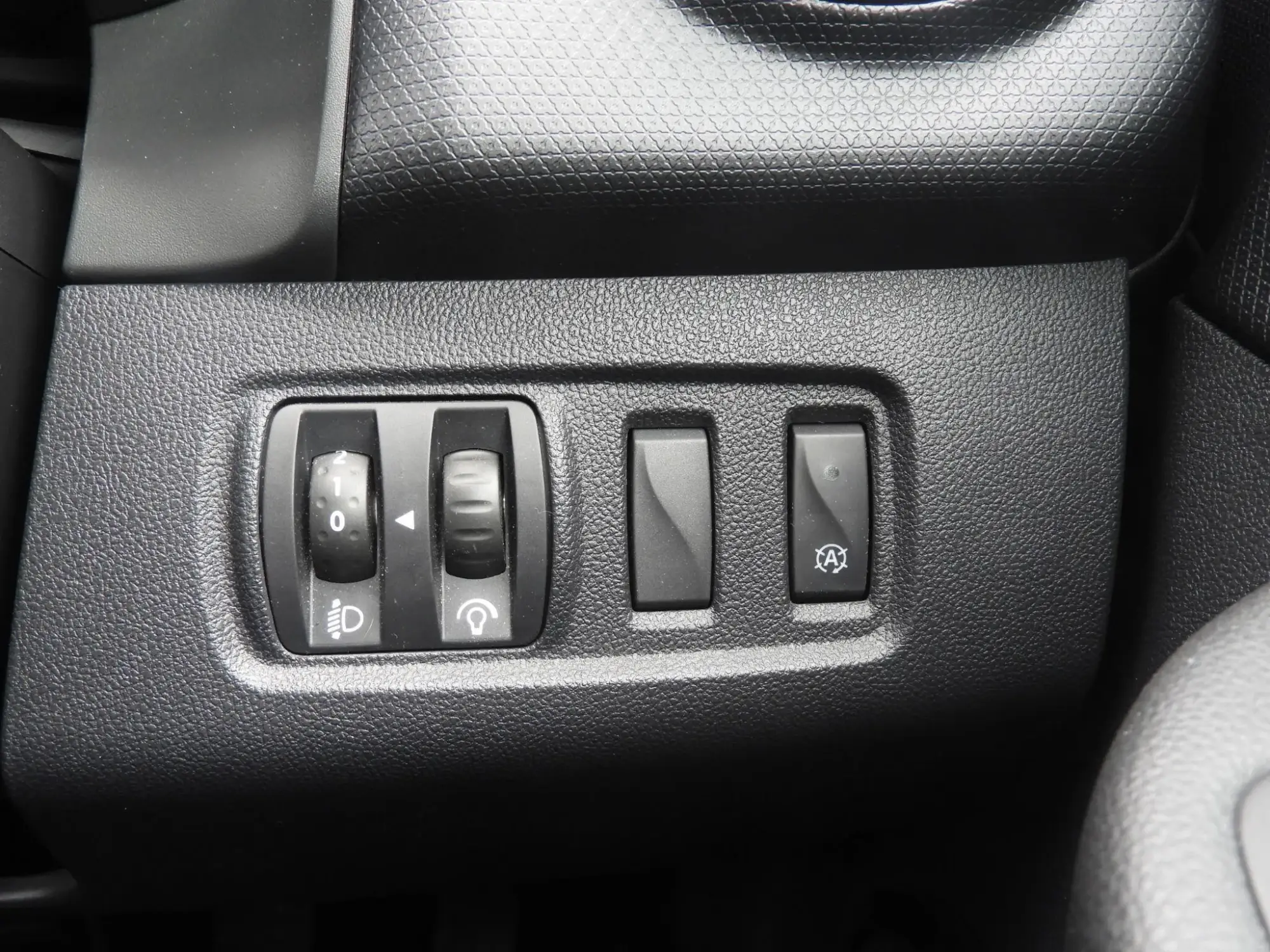 Renault Clio Image 24