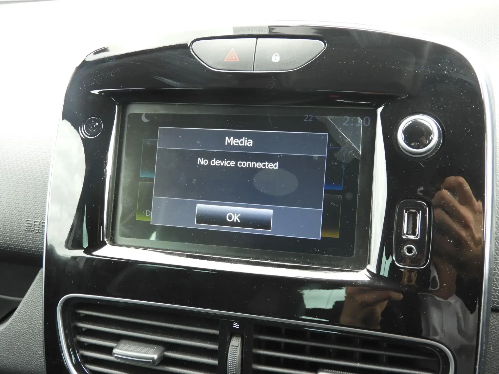 Renault Clio Image 28